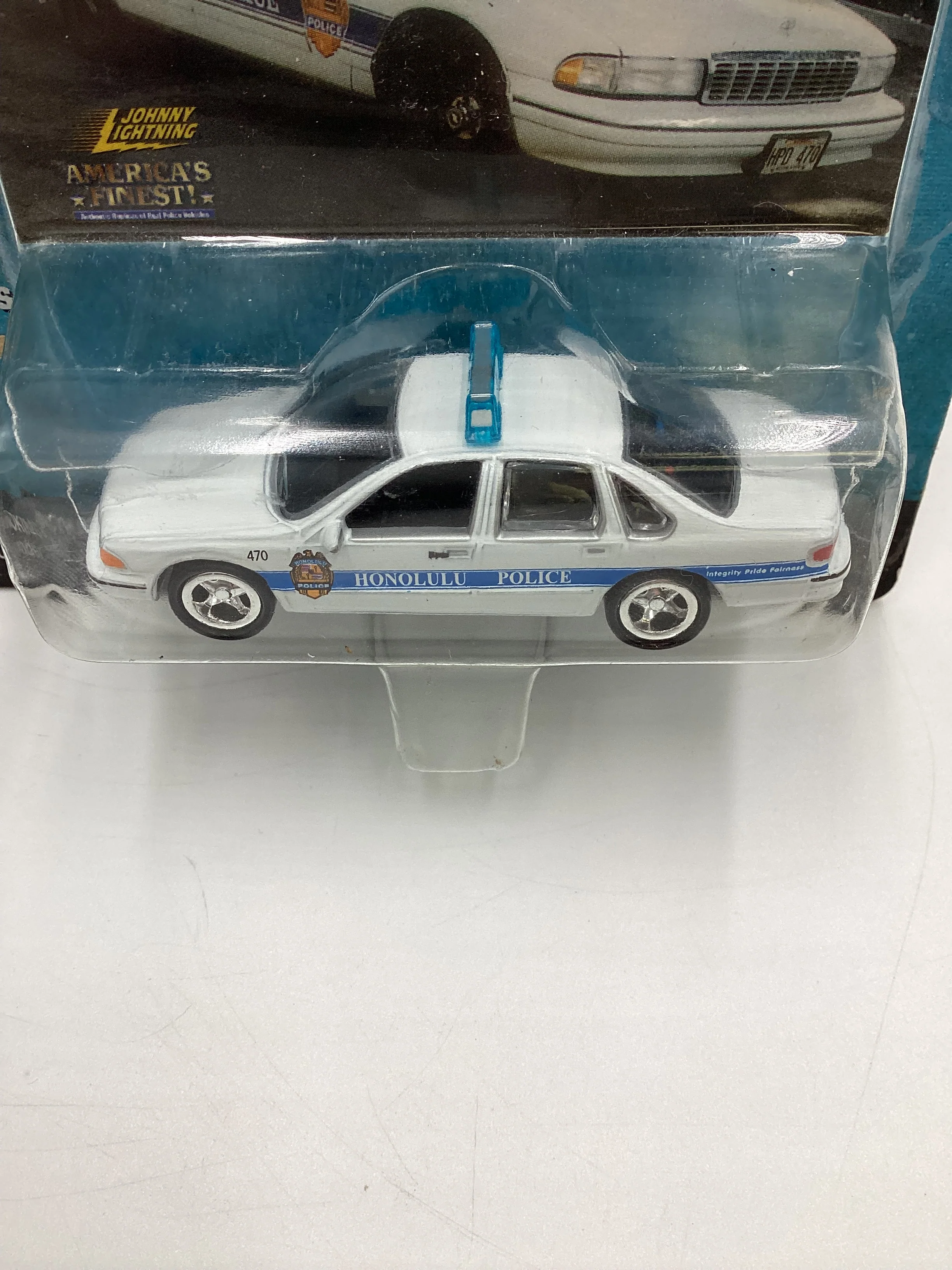 JOHNNY LIGHTNING Americas Finest Honolulu Police Dept Chevy Caprice White - Image 3