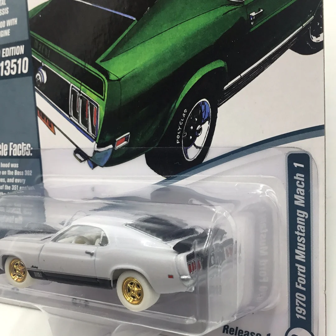 Johnny Lightning 1970 Ford Mustang Mach 1 White Lightning version - Image 4