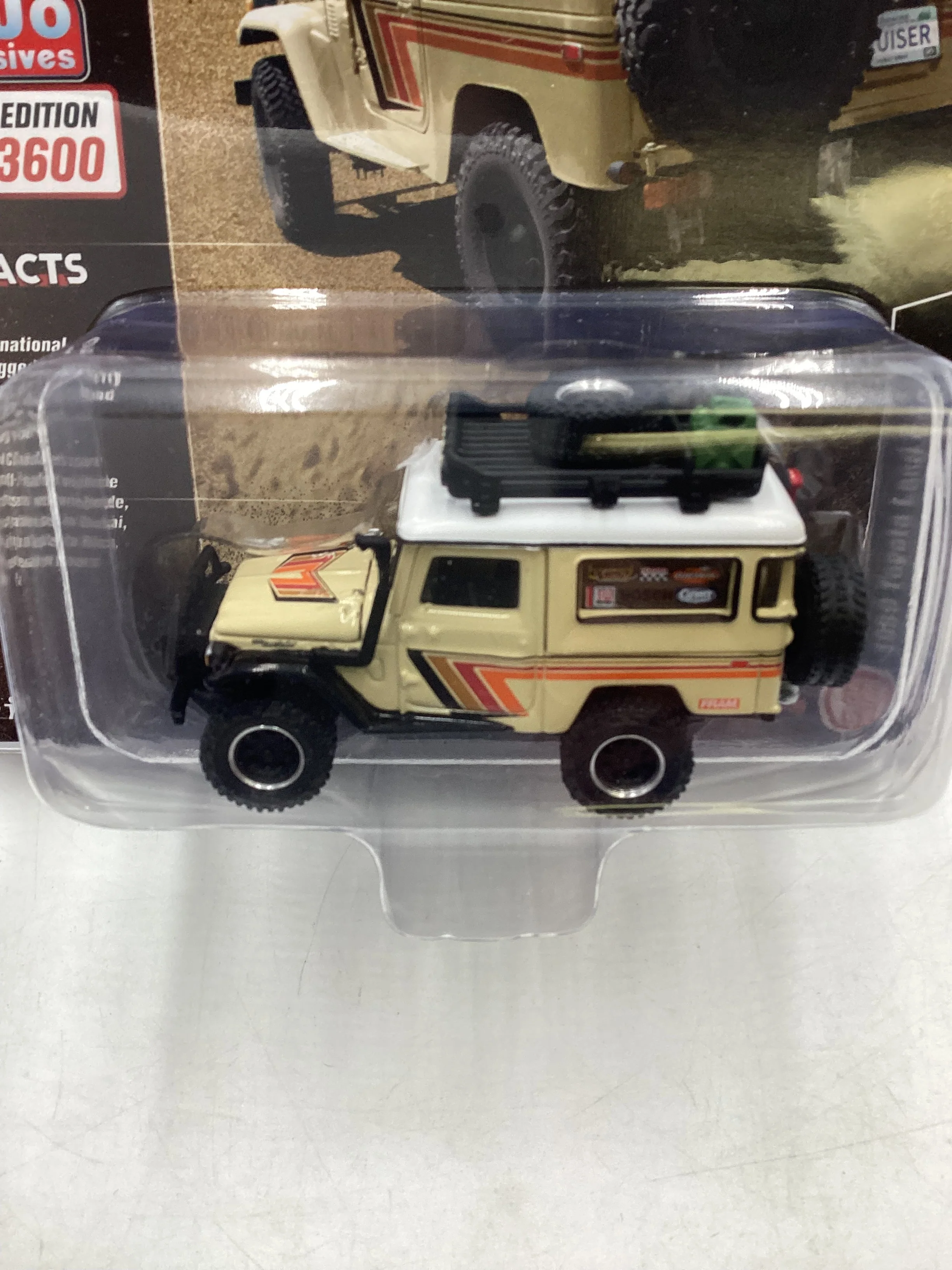 Johnny Lightning Cars of 1980 MiJo exclusive 1980 Toyota Land Crusier 231F - Image 3
