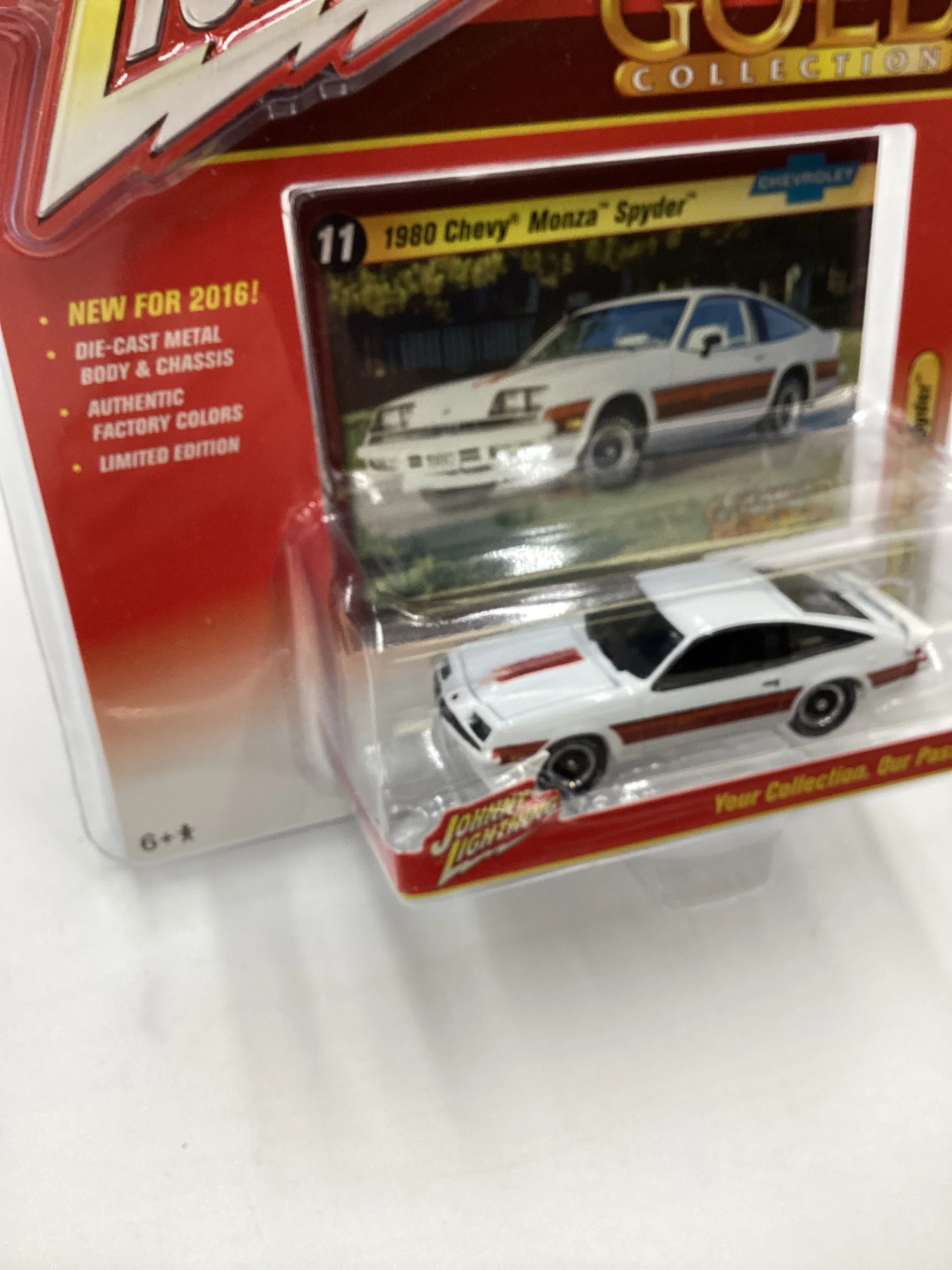 Johnny Lightning Classic Gold #11 Chevrolet 1980 Chevy Monza Spyder White 220A - Image 5