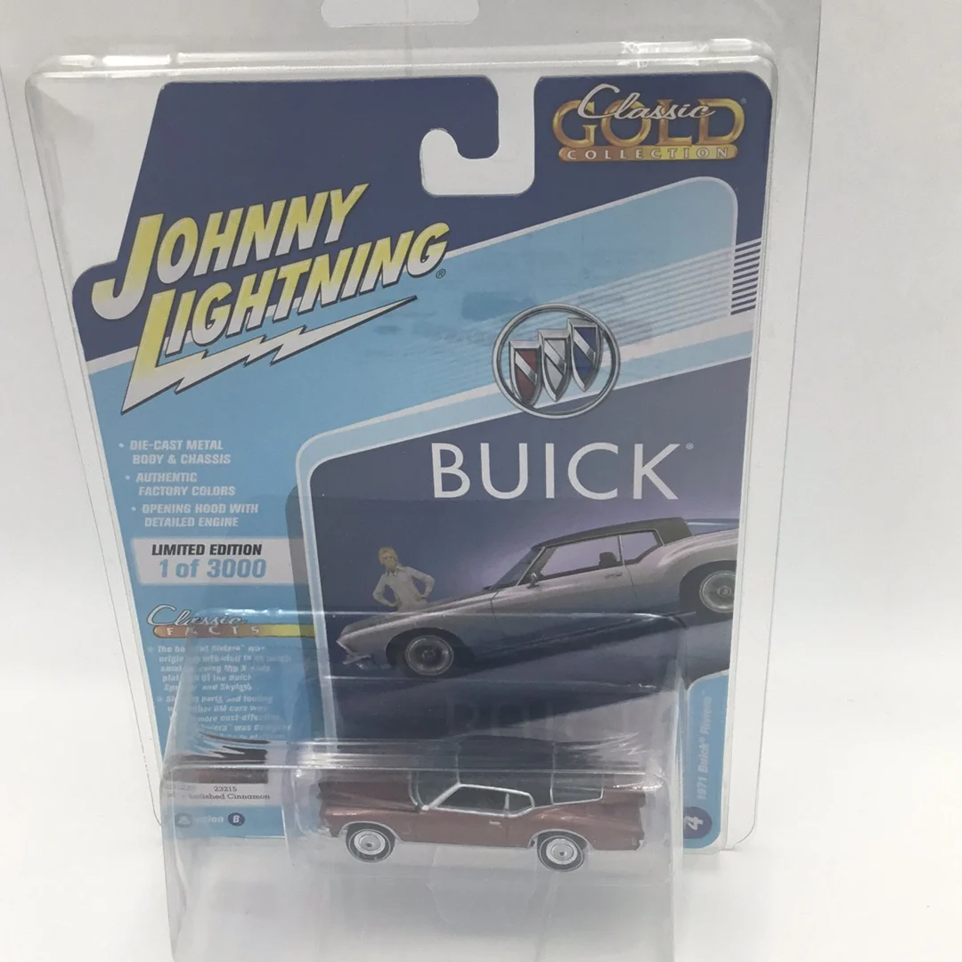 Johnny lightning Classic Gold 1971 Buick Riviera White Lightning W/ Protector VHTF - Image 6