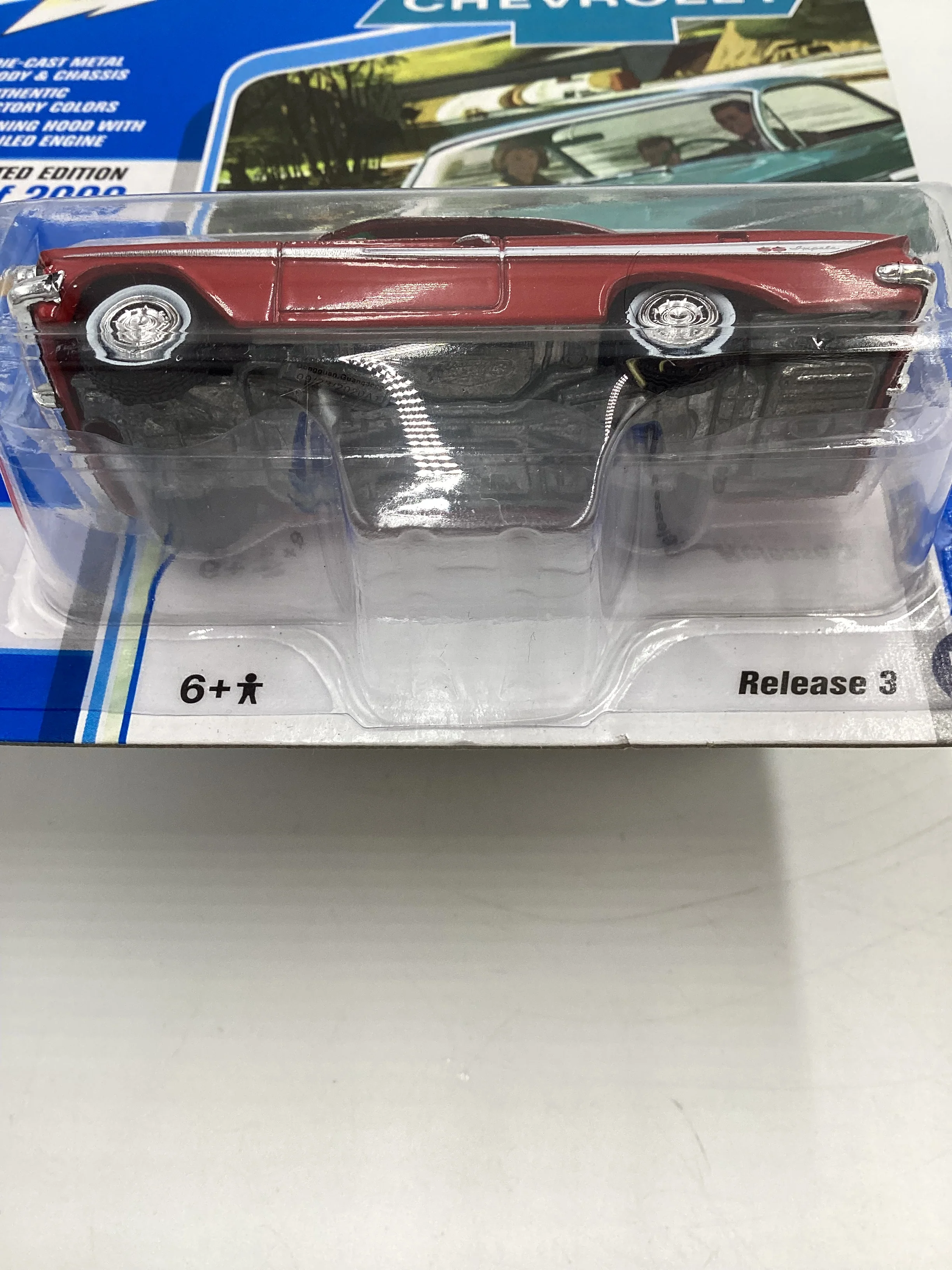 Johnny Lightning Classic Gold Collection Release 3 Version B 1961 Chevrolet Impala SS 409 Red 186F - Image 7