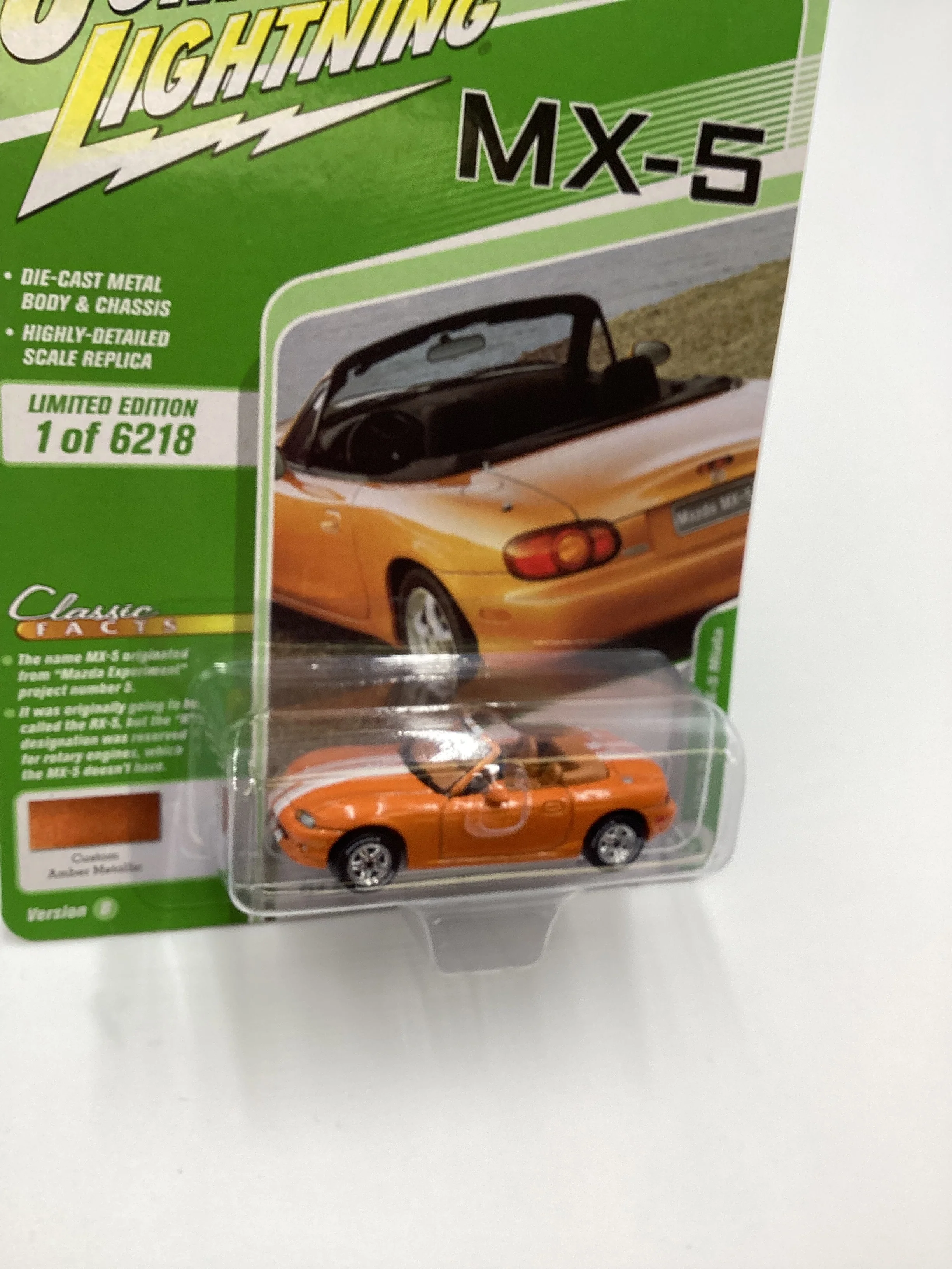Johnny Lightning Classic Gold Collection Release 2 Version B 1999 Mazda MX-5 Miata Orange 230E - Image 5