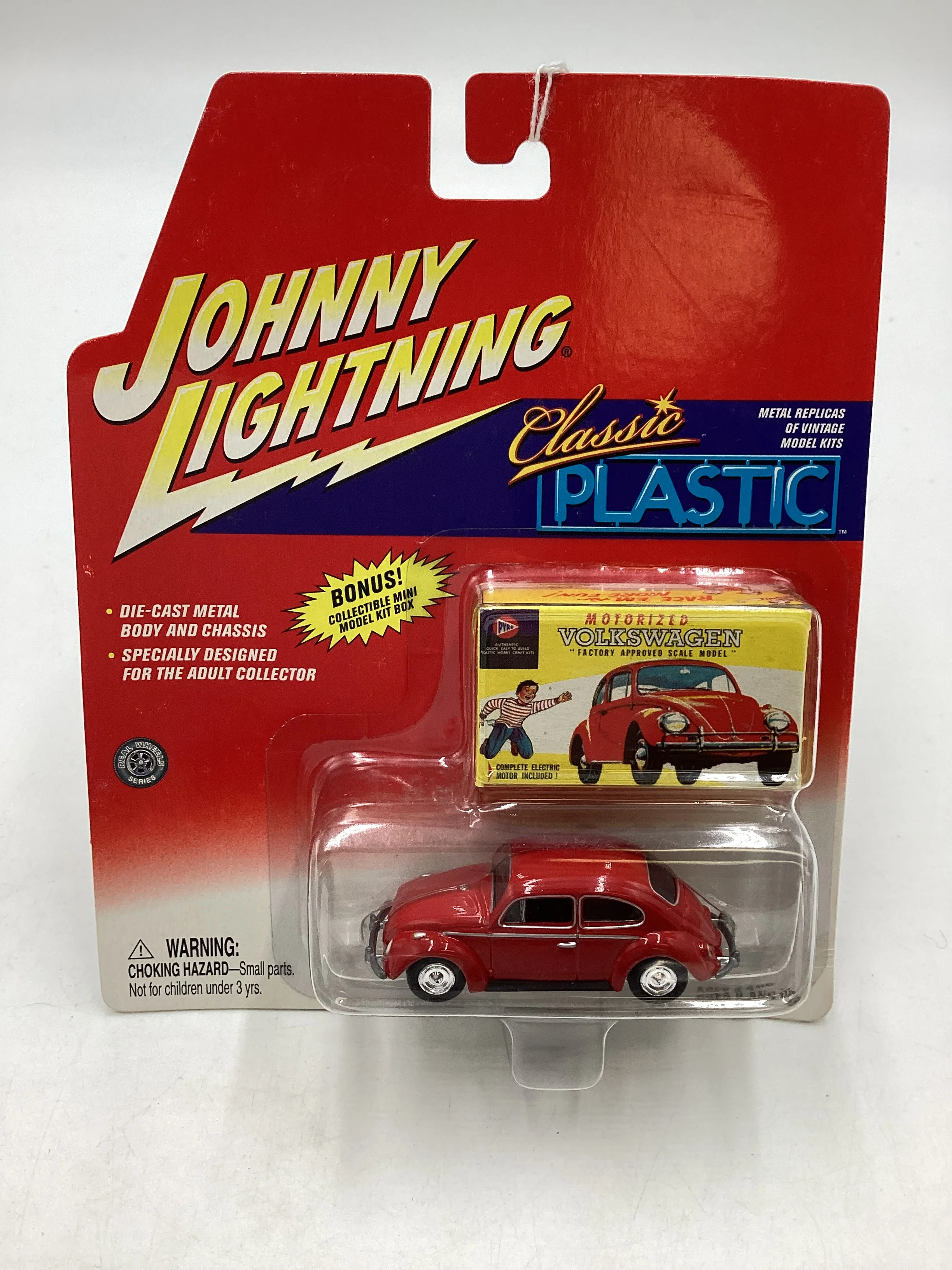 Johnny lightning Classic Plastic 1966 VW Beetle Red - Image 2
