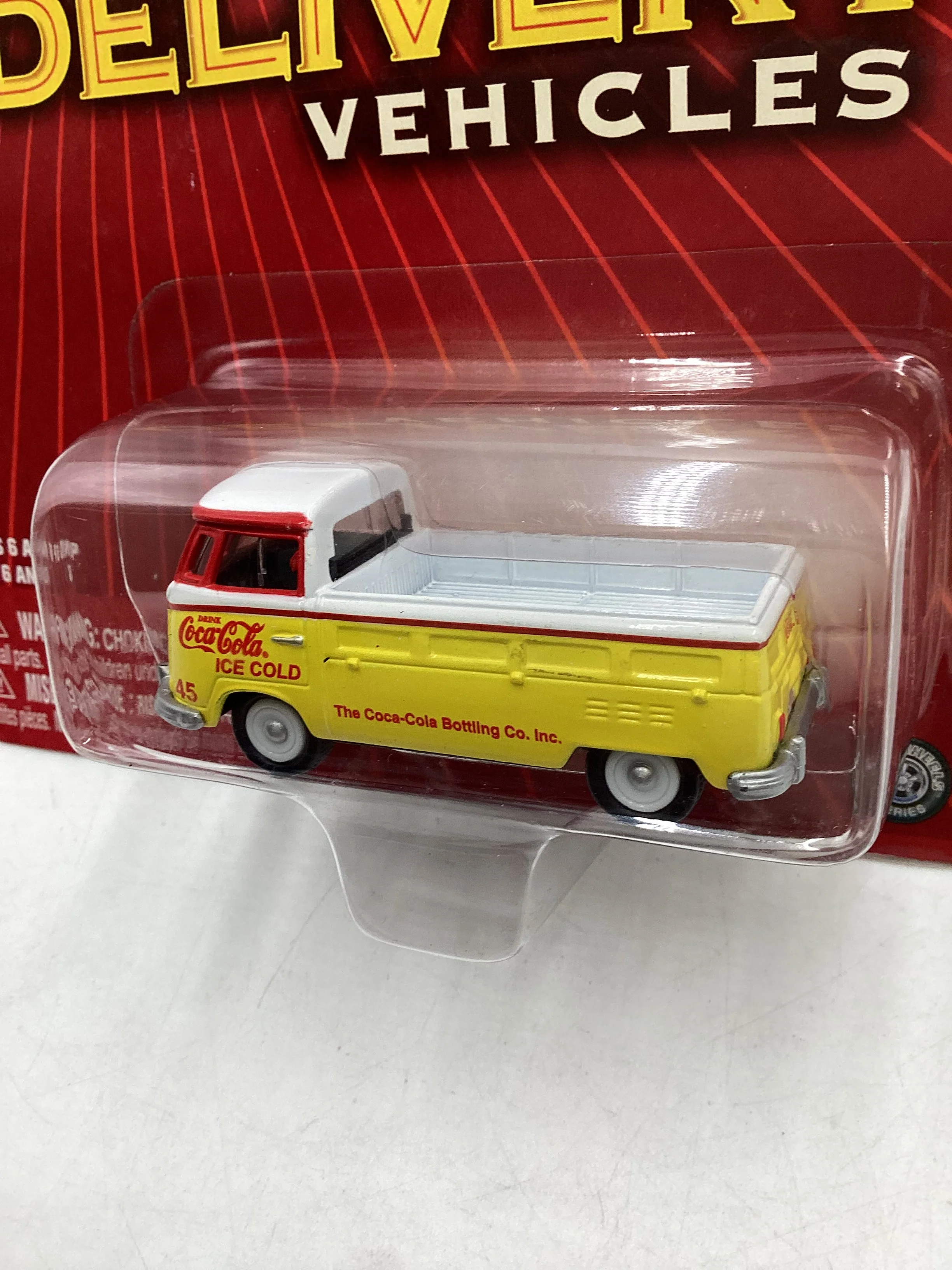 Johnny Lightning Coca Cola Delivery Vehicles 1965 VW Type 2 Pickup 232C - Image 4