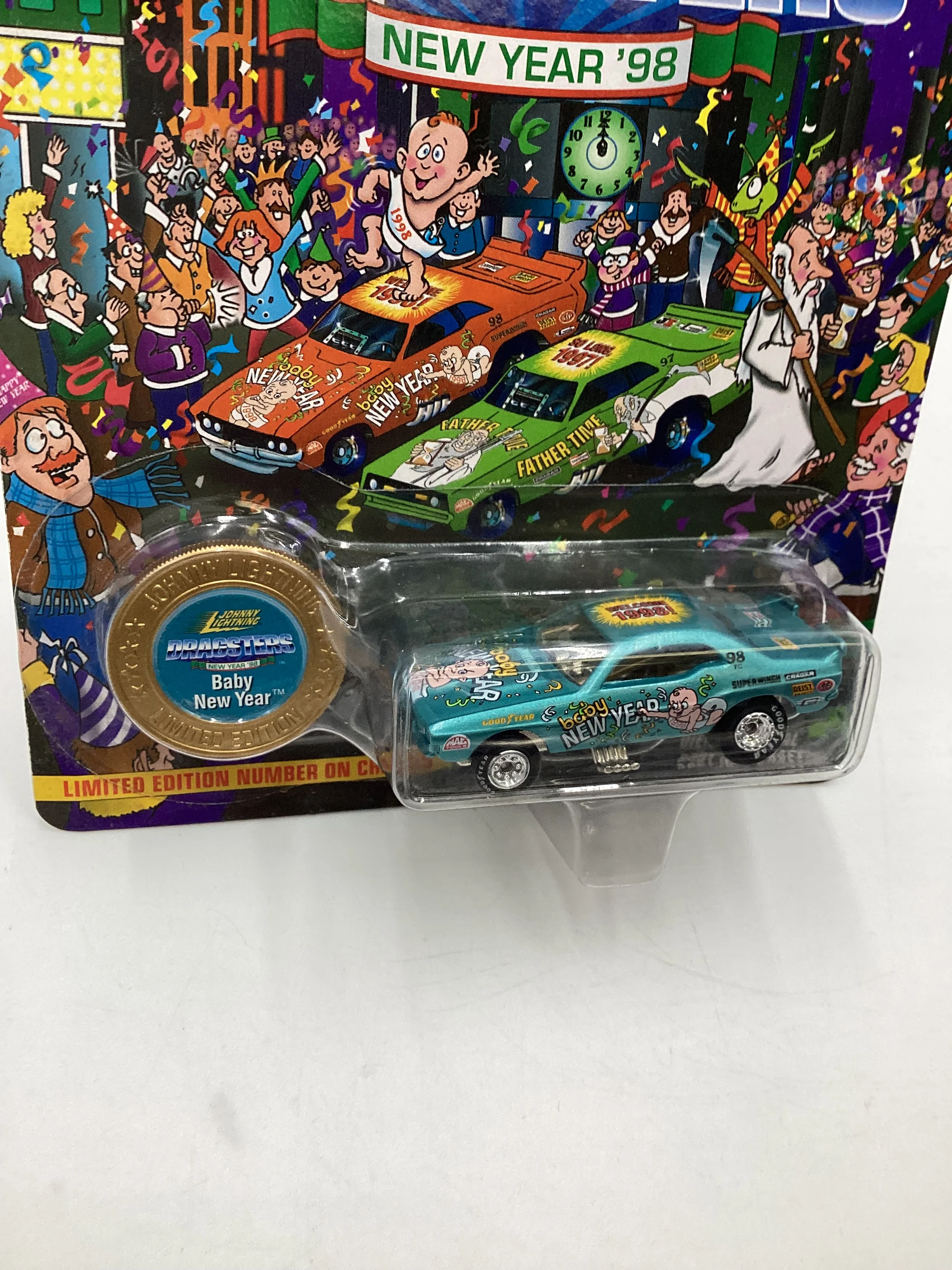 Johnny Lightning Dragsters New Year 98 #8595/15000 Baby New Year Blue Crease Left Side - Image 5