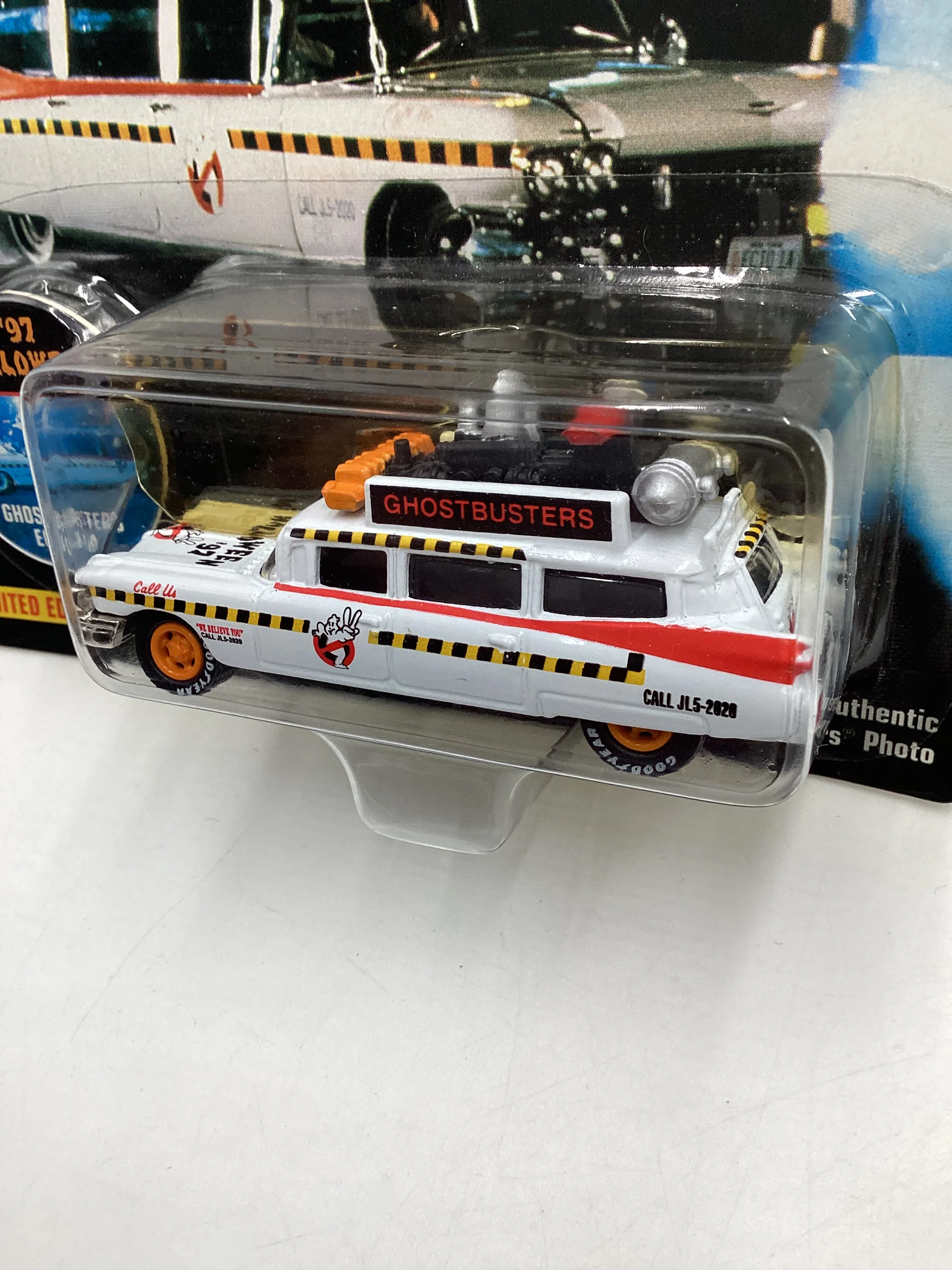 Johnny Lightning Frightning Lightning #6310 Ghostbusters Ecto-1A 192A - Image 5