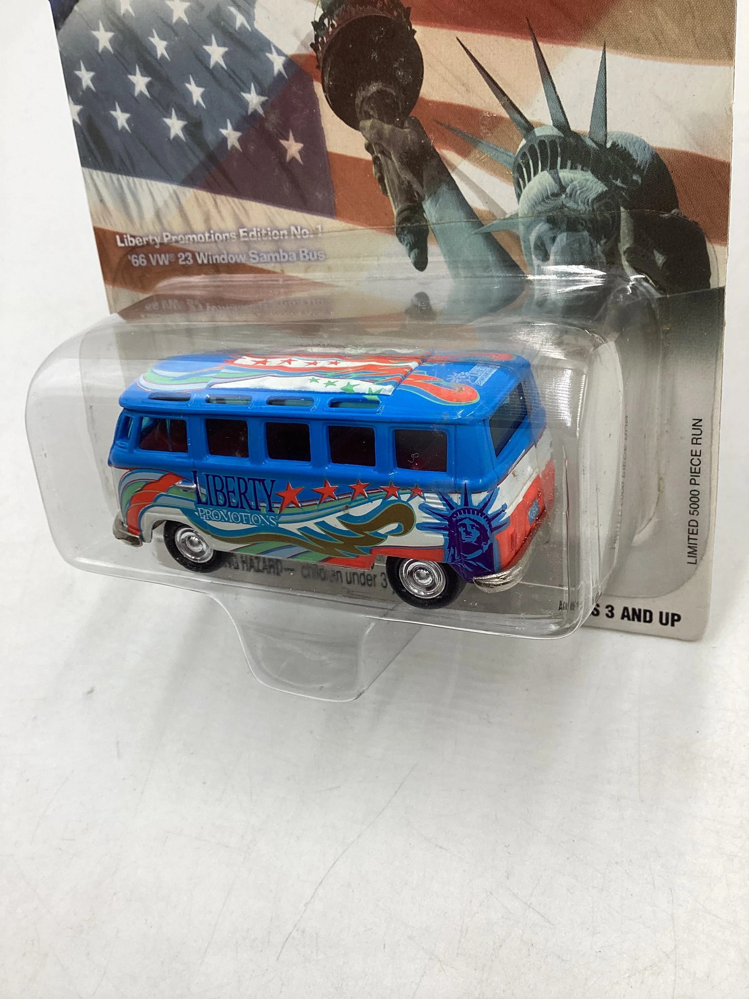 Johnny Lightning Liberty Promotion Edition No. 1 66 Volkswagen 23 Window Samba Bus with protector - Image 4