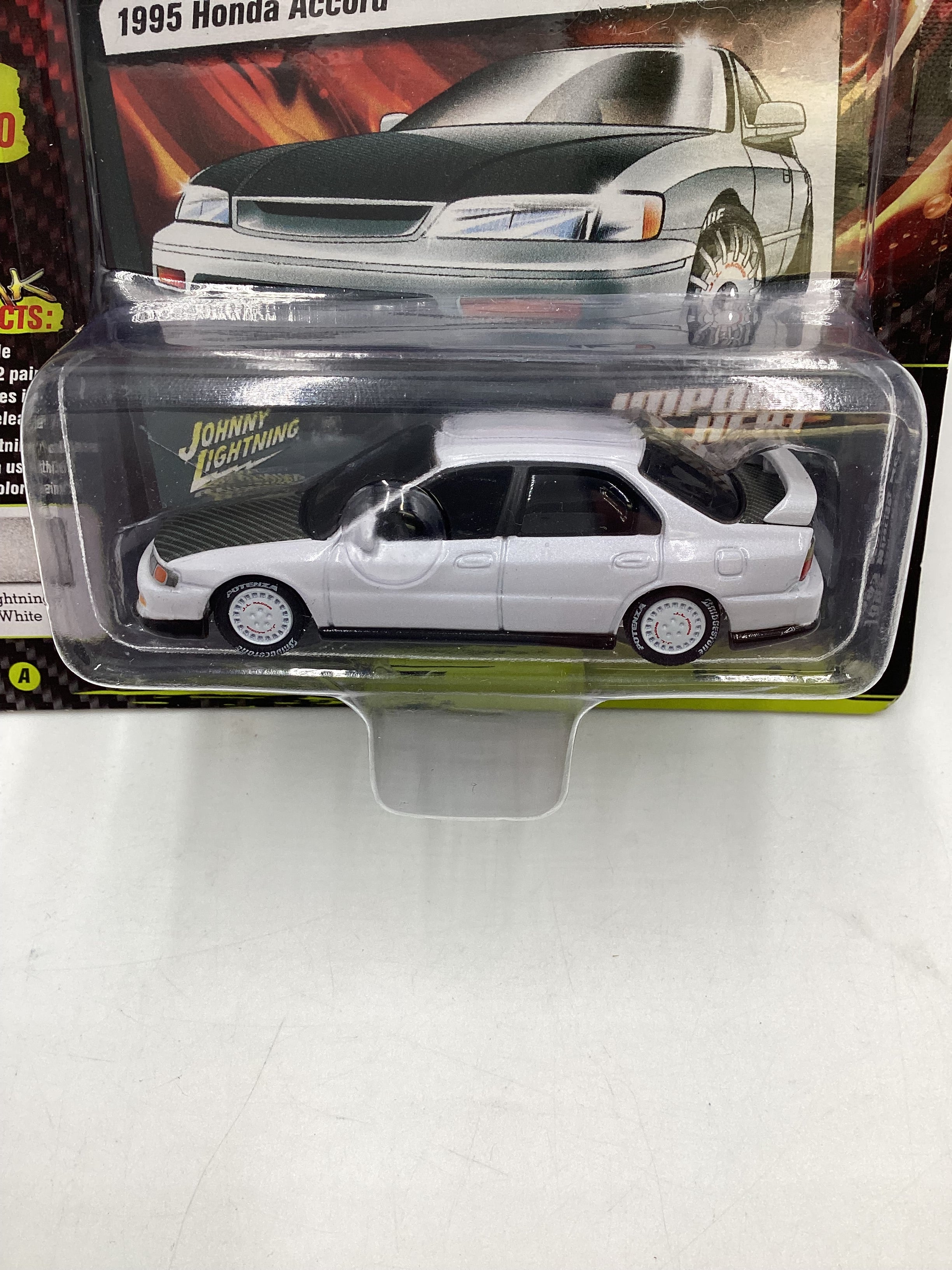Johnny lightning Import heat #6 1995 Honda Accord White - Image 3