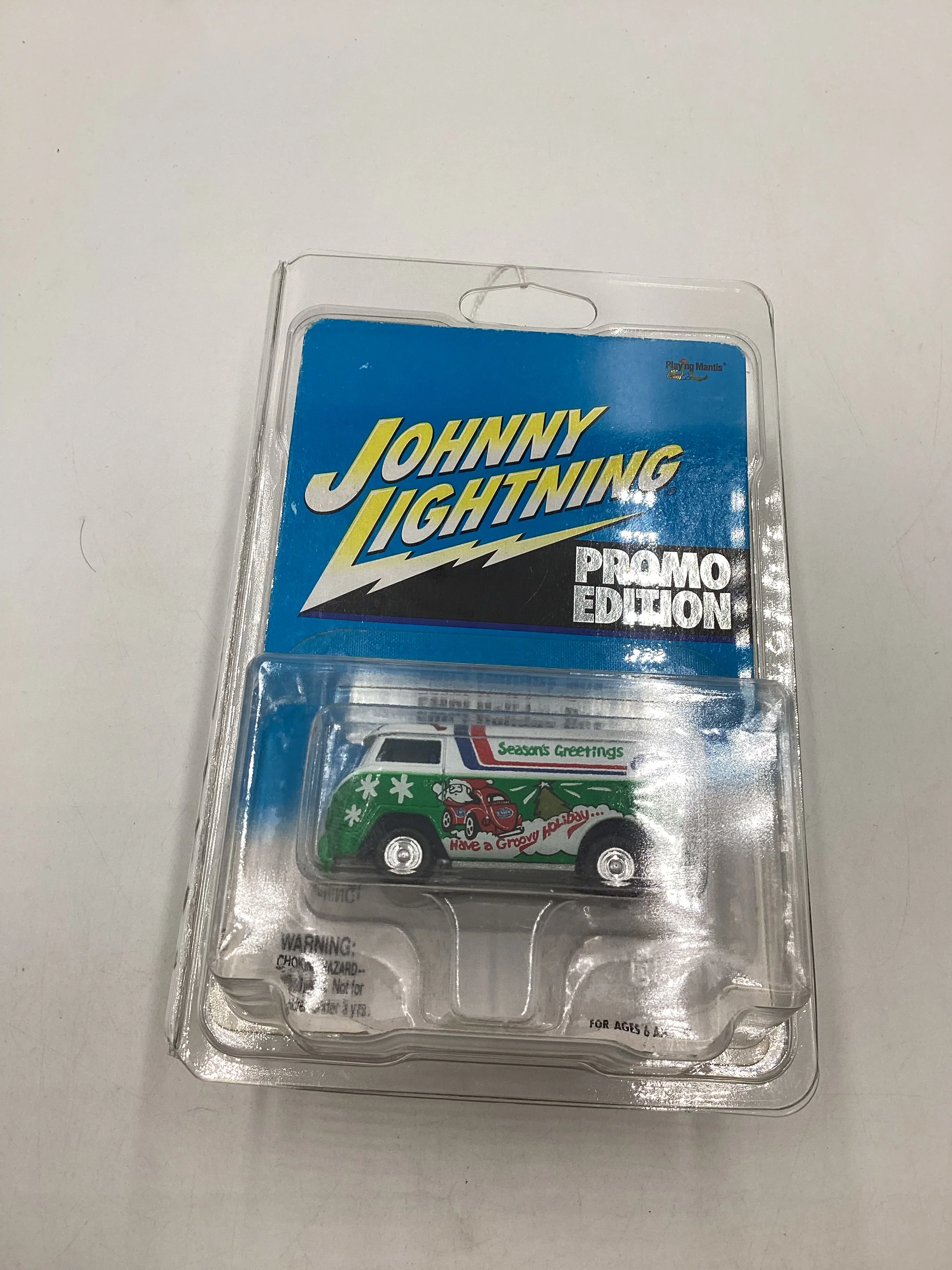 Johnny Lightning Liberty Promo Edition Empi Holiday Bus with protector 1/3750 - Image 7