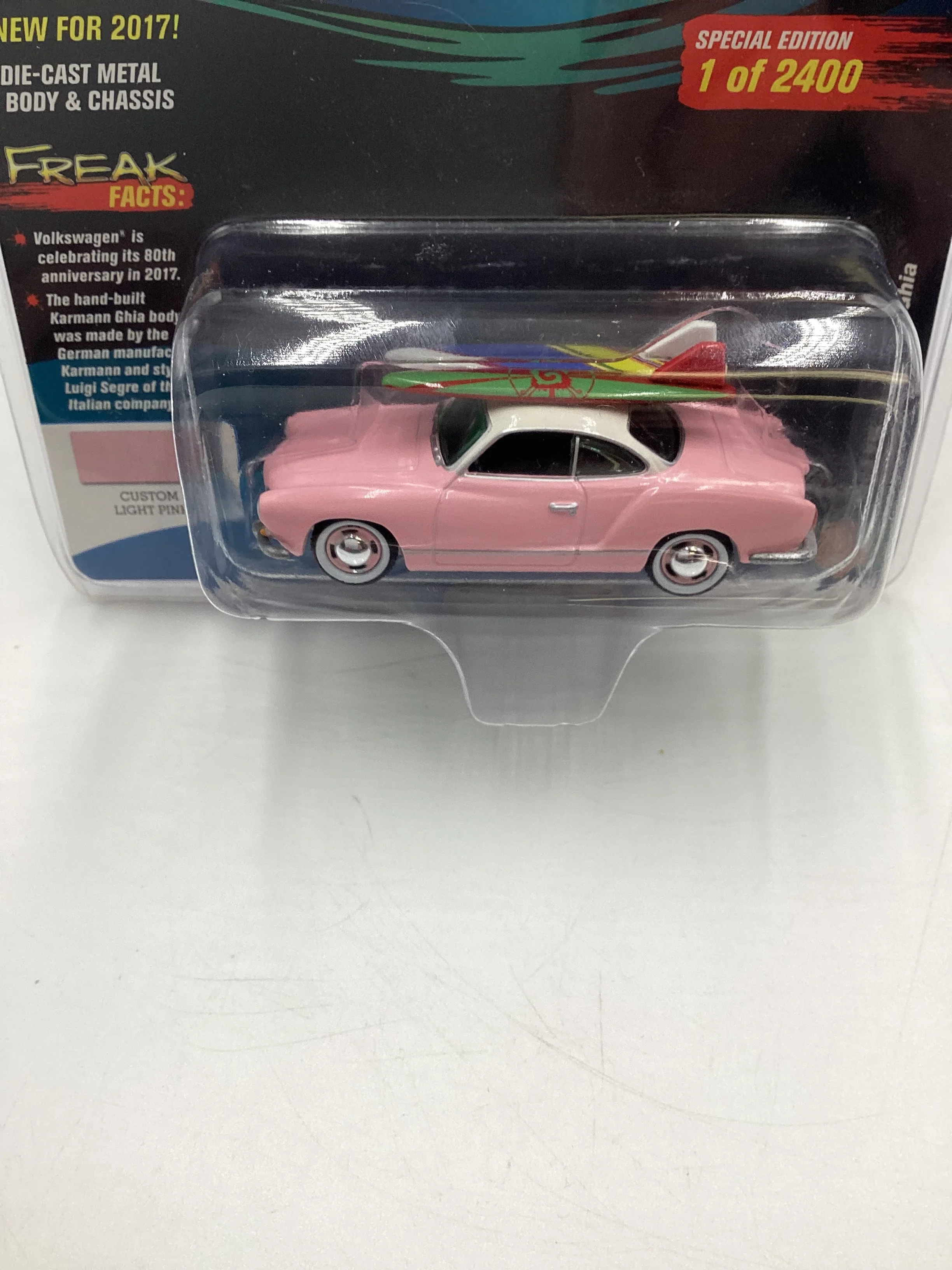 Johnny Lightning Mijo Exclusives Surf Rods 1/2400 1964 VW Karmann Ghia Pink - Image 3