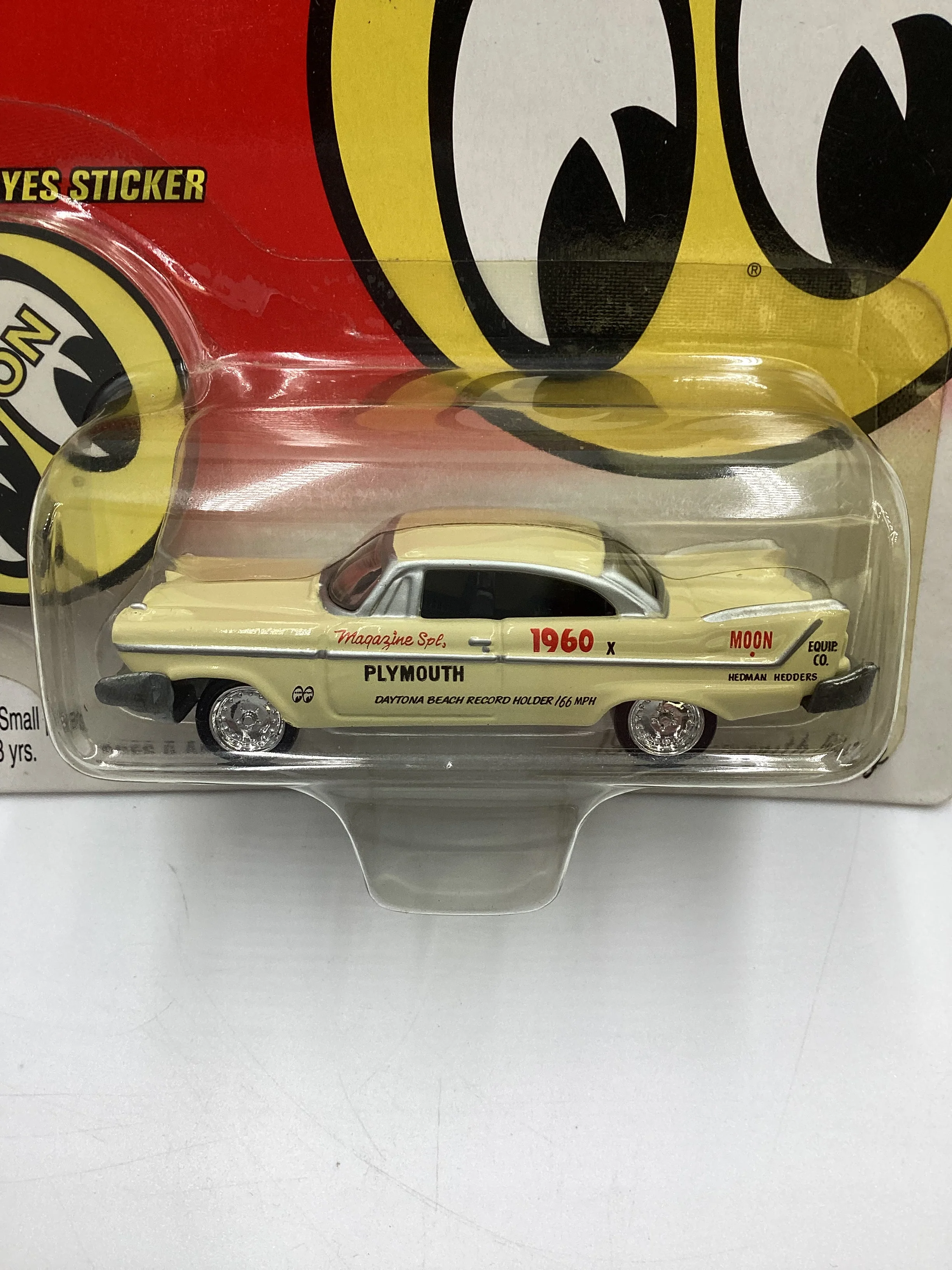 Johnny Lightning Mooneyes 1958 Plymouth Fury Yellow 232A - Image 3