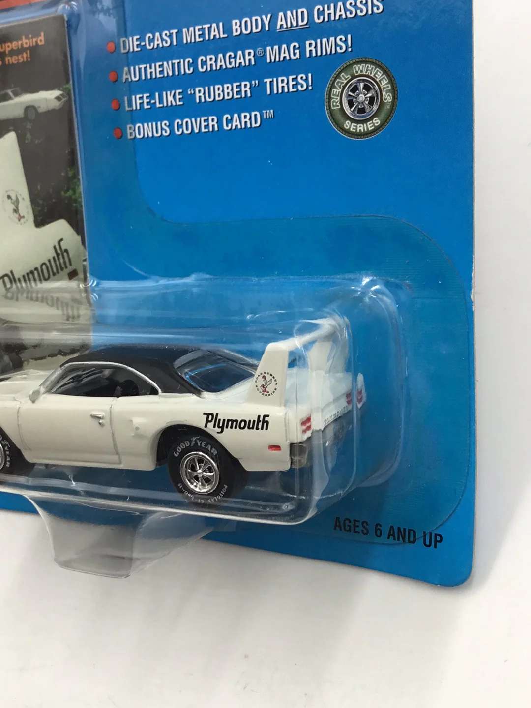 Johnny Lightning Mopar 1970 Plymouth Superbird - Image 4