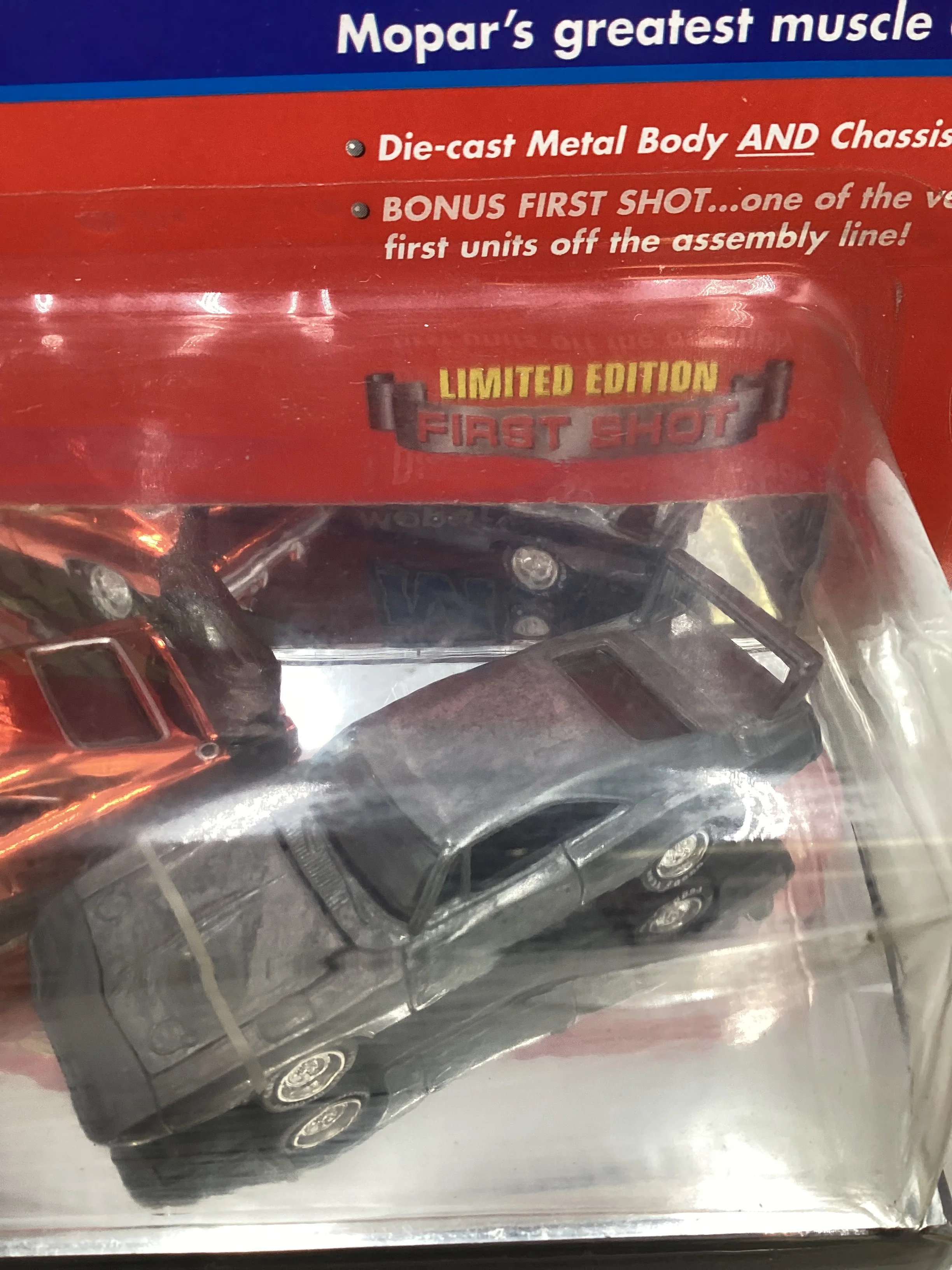 Johnny Lightning Mopar Muscle First Shot 1969 Dodge Daytona - Image 5