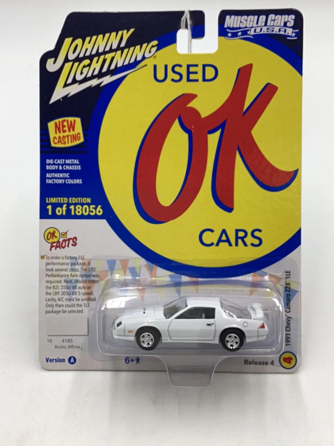 Johnny Lightning Muscle Cars USA 1991 Chevy Camaro Z28 1LE White 230B - Image 2