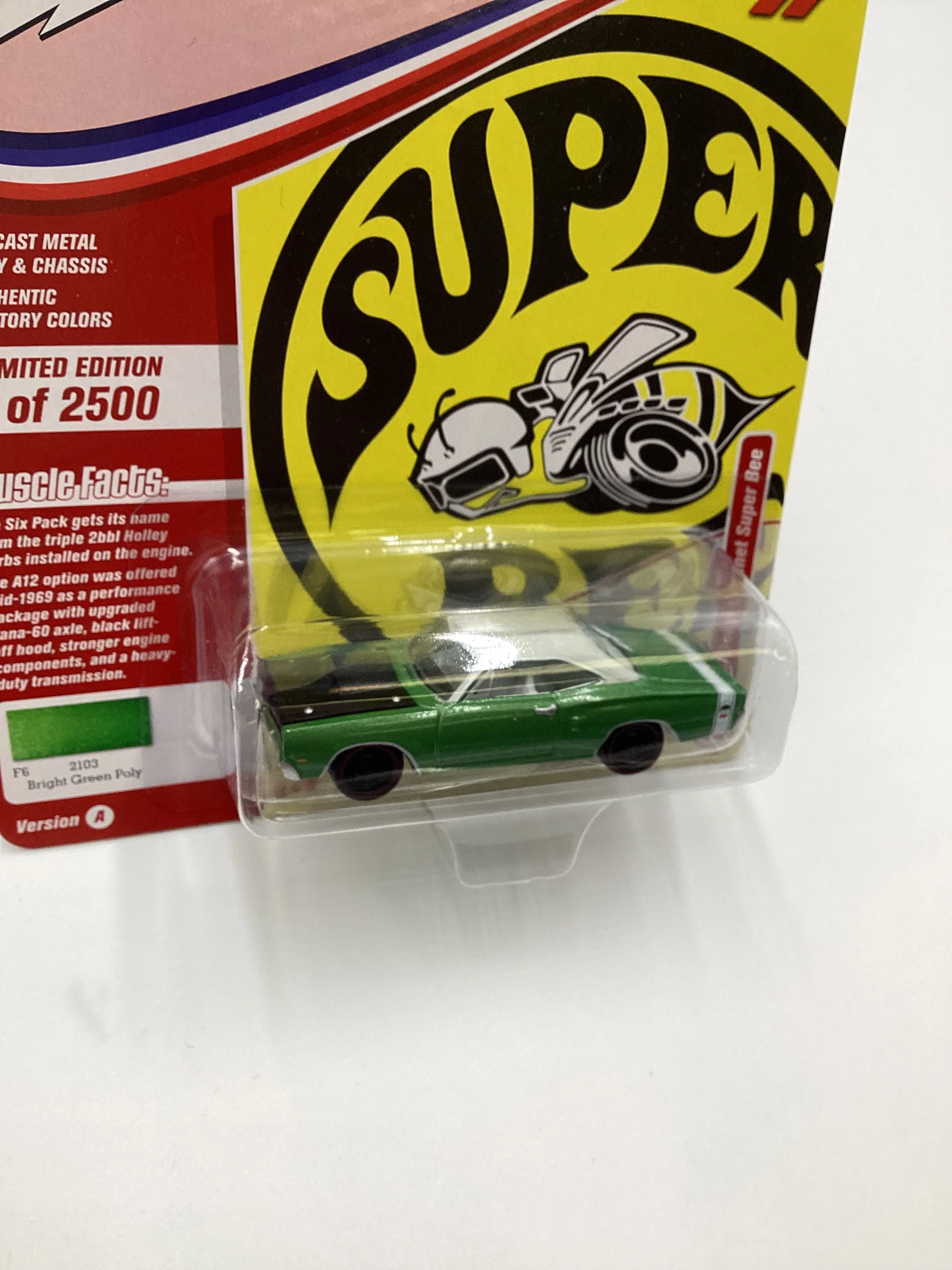 Johnny Lightning Muscle Cars USA Release 1 Version A 1969 1/2 Dodge Coronet Super Bee Green 229F - Image 5