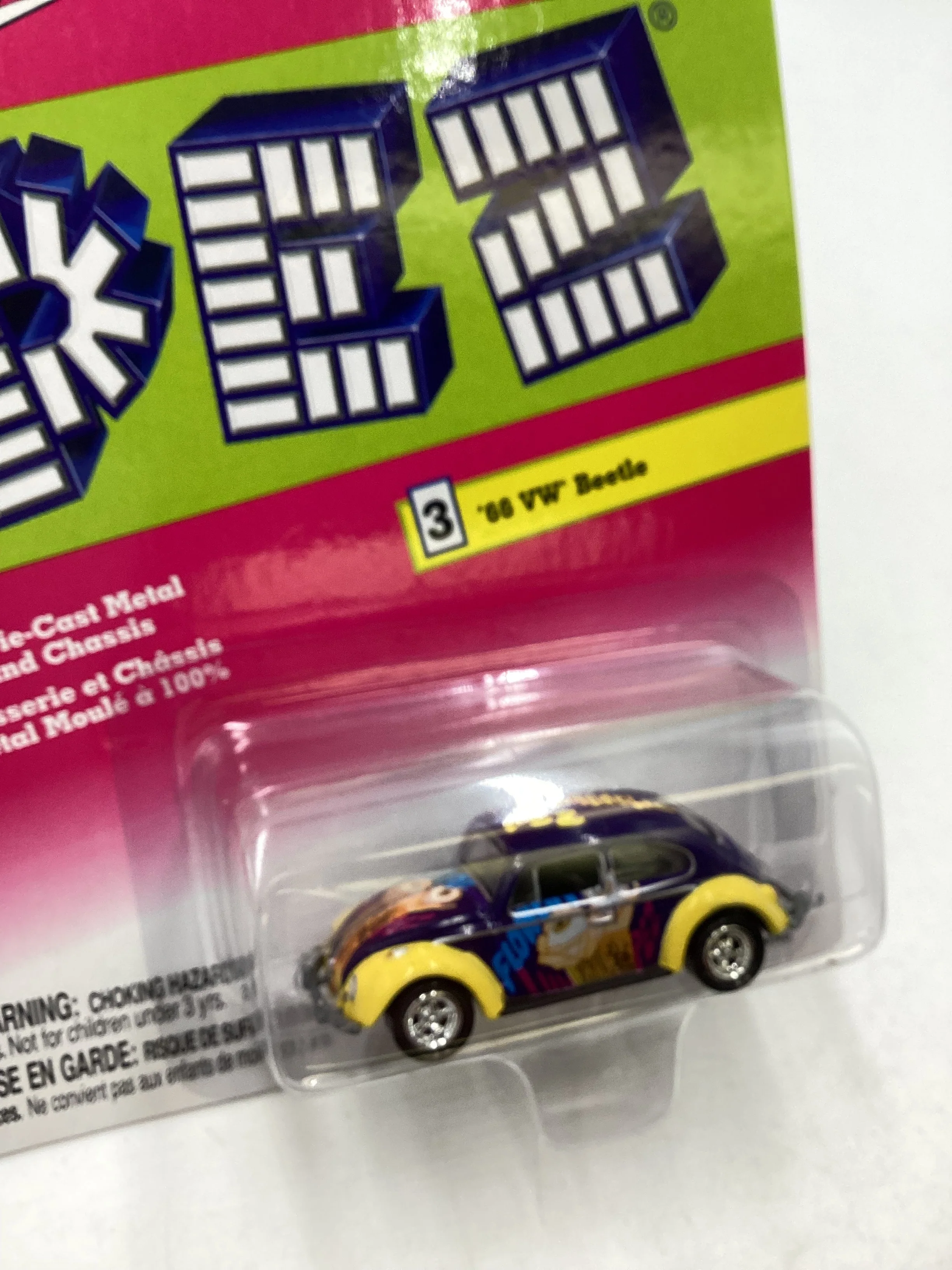 Johnny Lightning Pez #3 66 Volkswagen Beetle Purple - Image 5