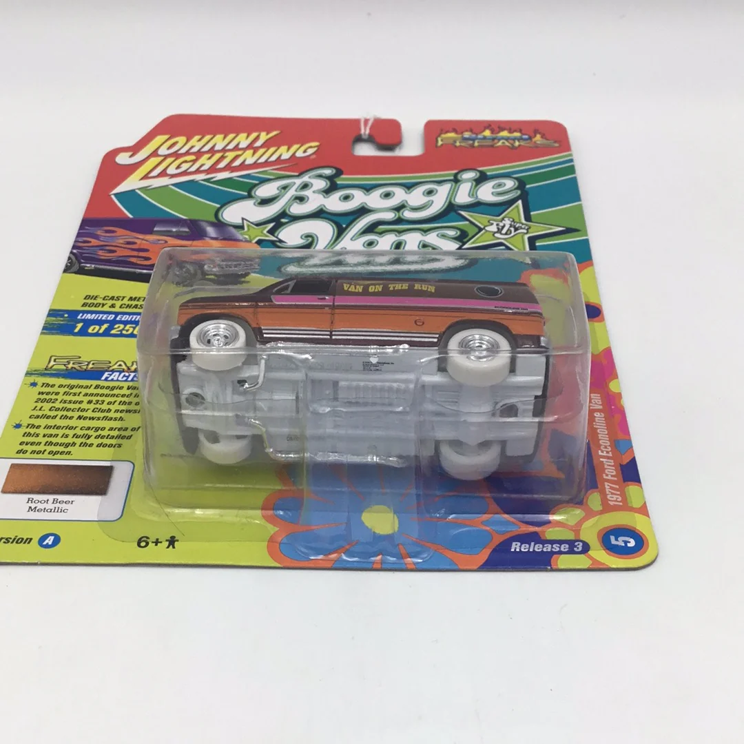 Johnny lightning Street freaks Boogie Vans 1977 Ford Econoline Van White Lightning version A - Image 5