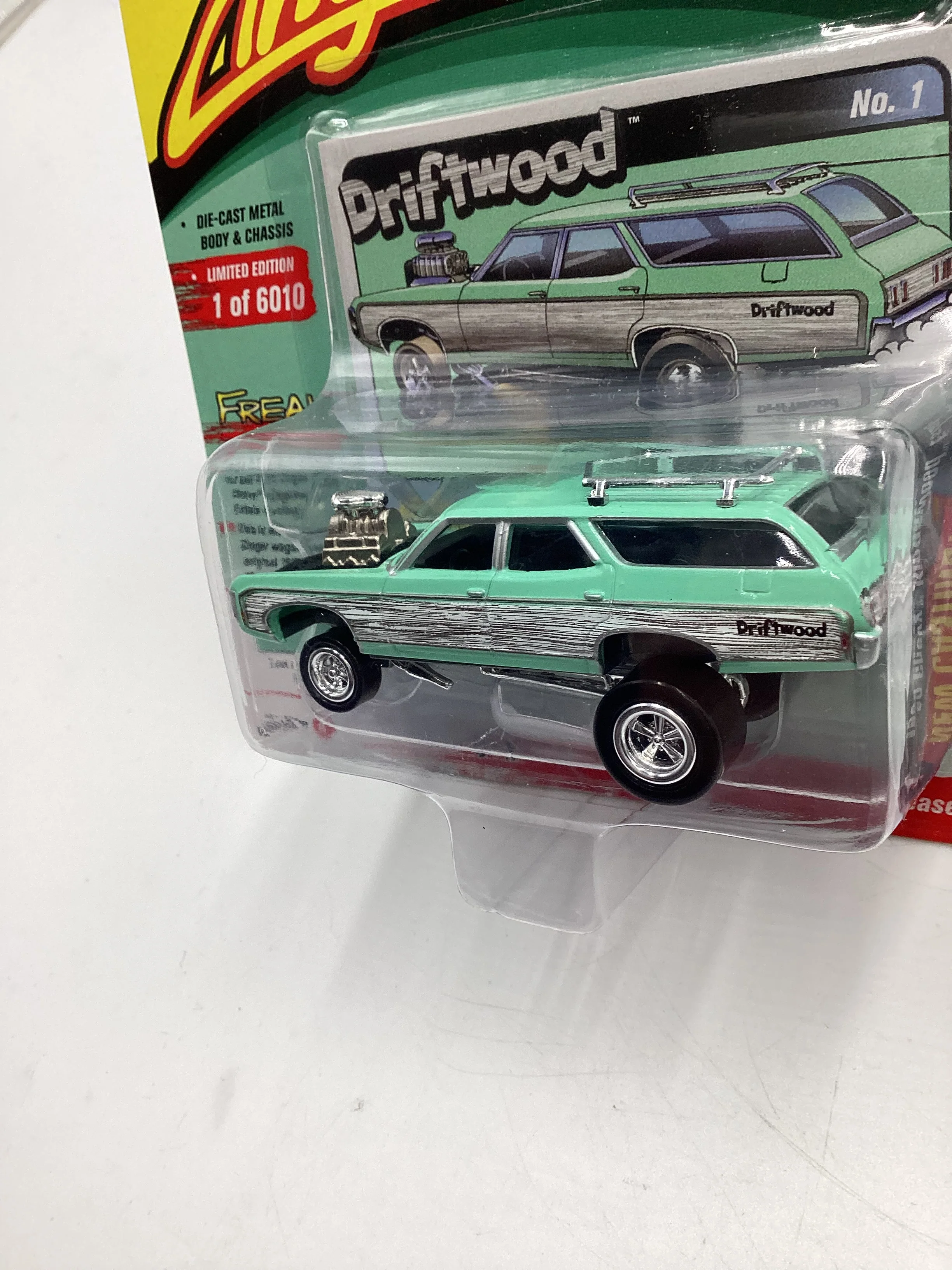 Johnny Lightning Street Freaks Zingers Release 2 Version A 1966 Chevy Kingswood Estate Driftwood Green 216A - Image 4