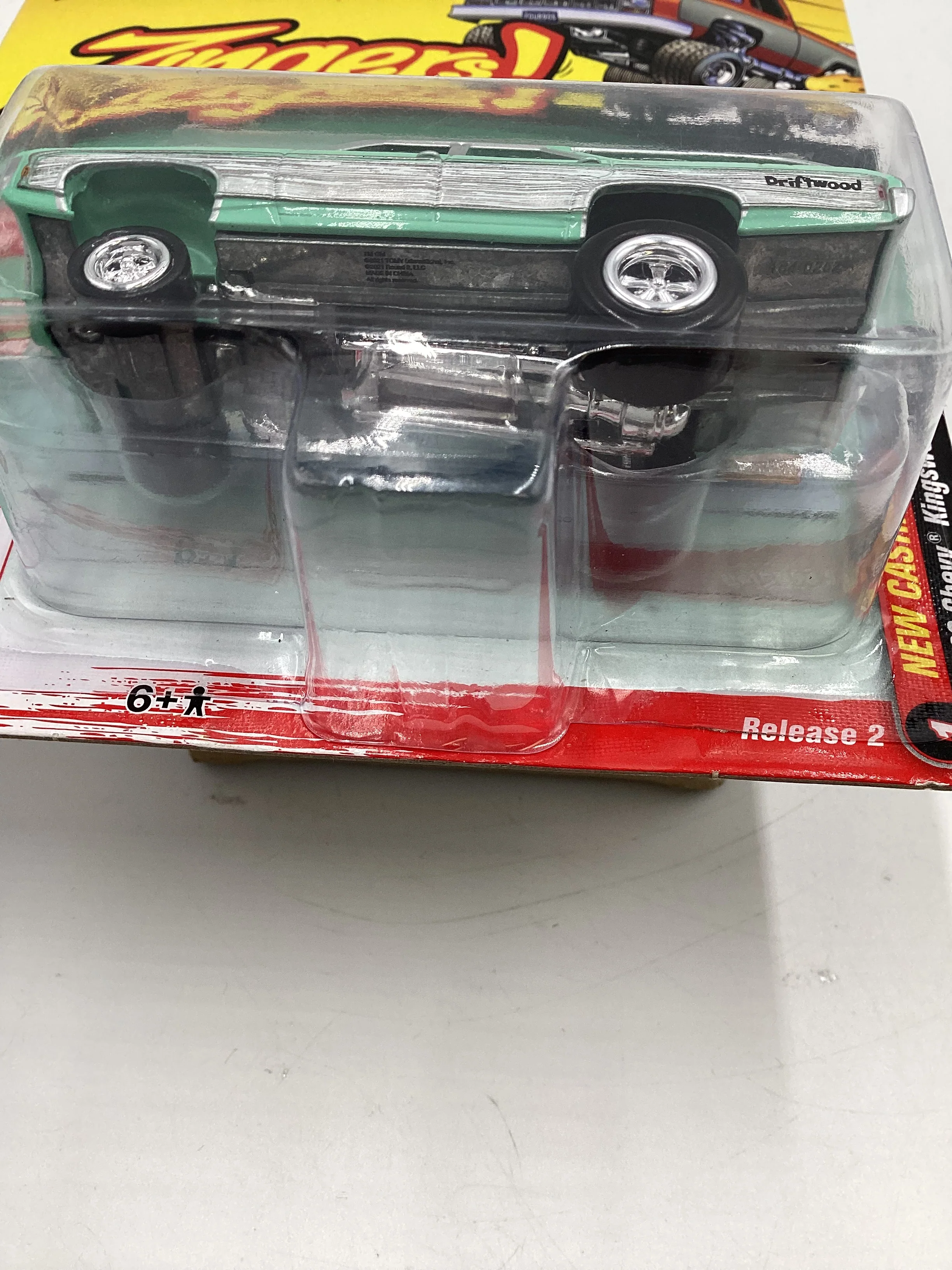 Johnny Lightning Street Freaks Zingers Release 2 Version A 1966 Chevy Kingswood Estate Driftwood Green 216A - Image 7
