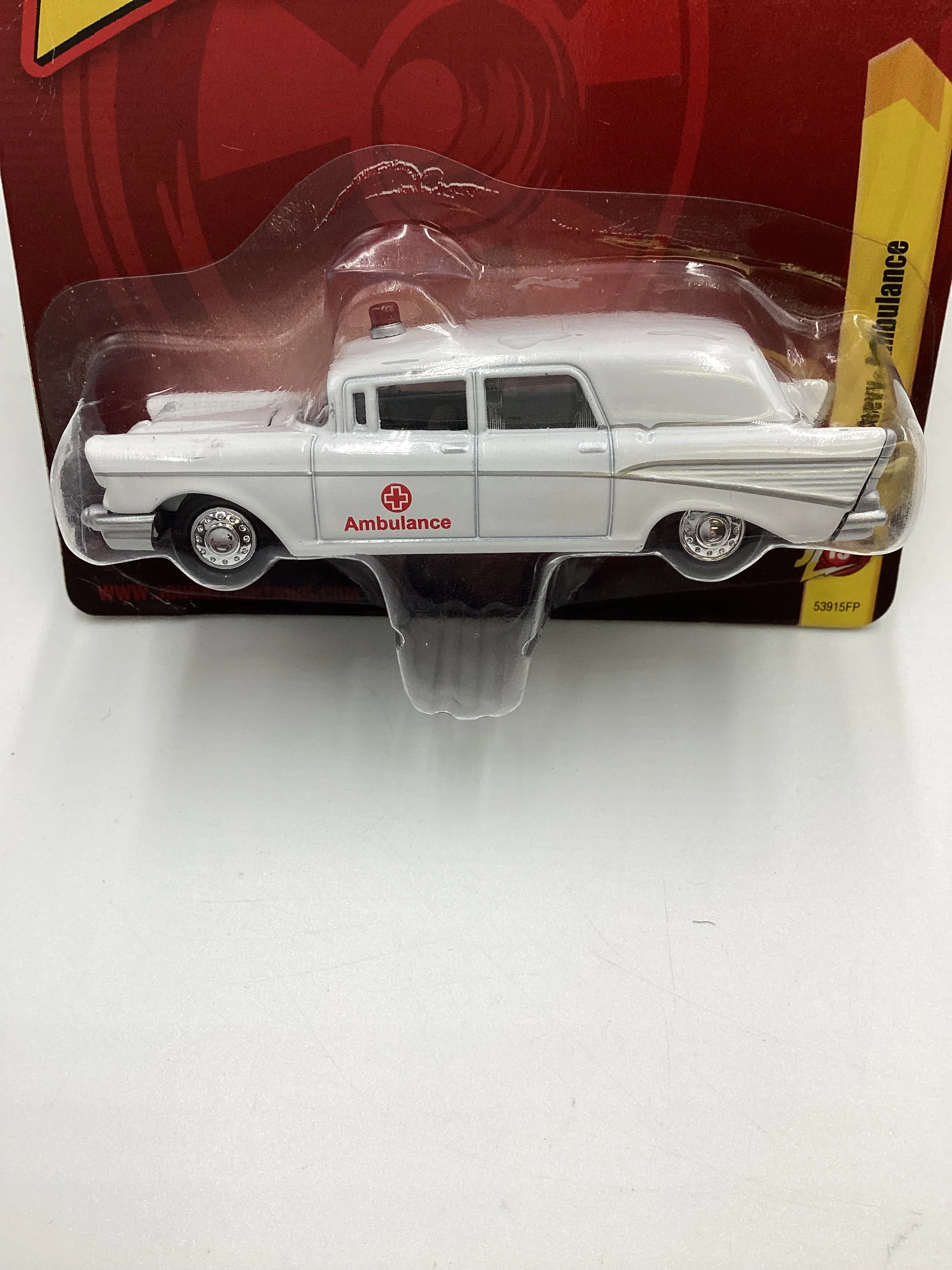 Johnny lightning Tomy #19 Chevy 1950 Chevy Ambulance White Bad Card 227H - Image 3
