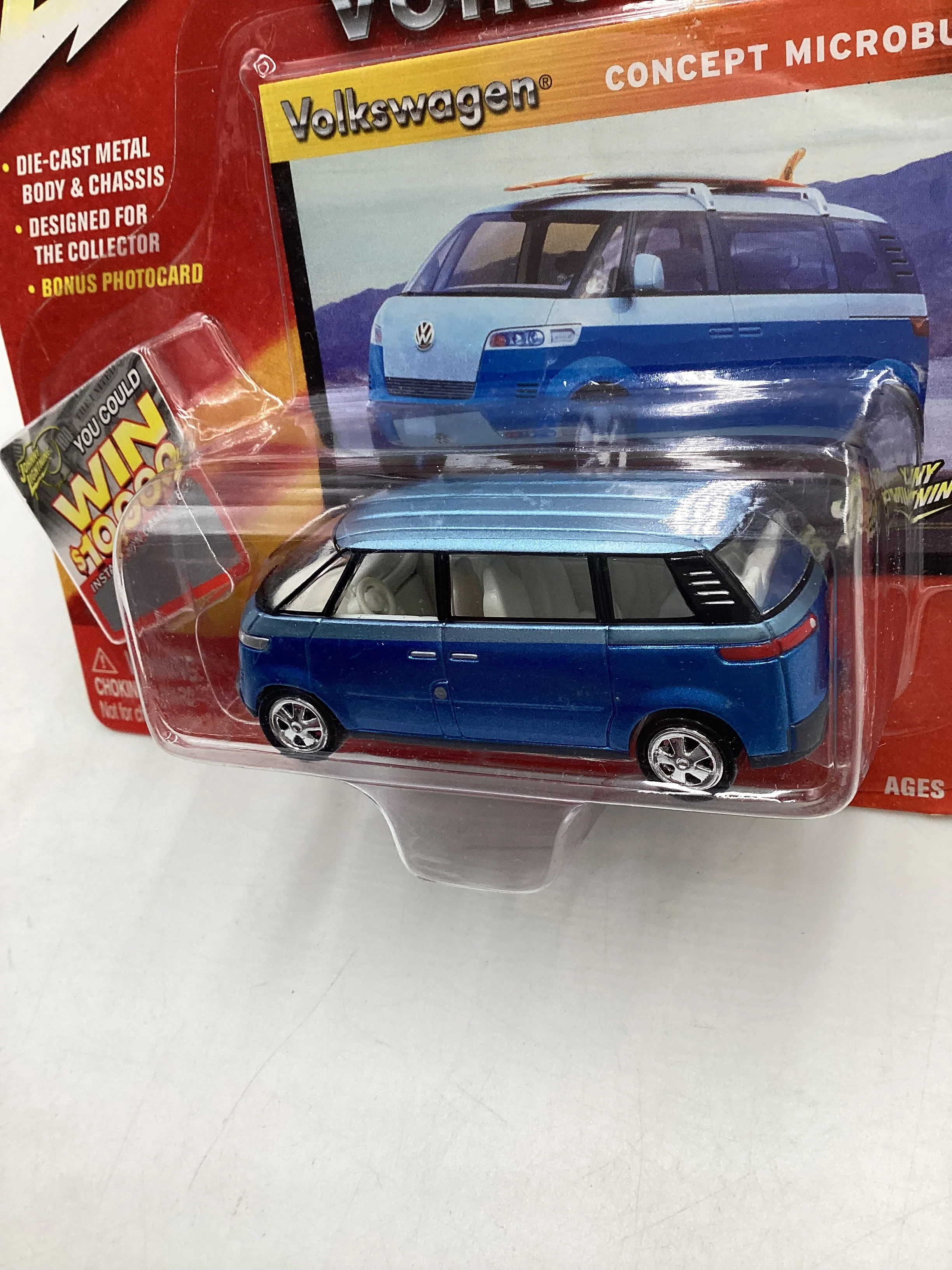 Johnny Lightning Volkswagen Microbus Concept Blue 220G - Image 4