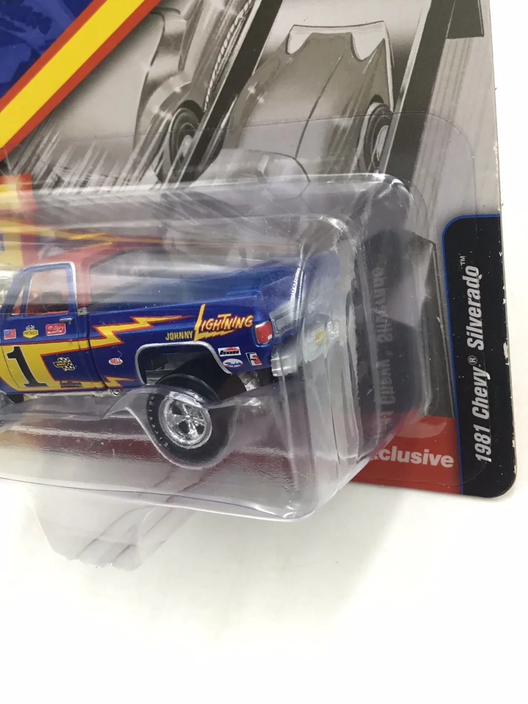 Johnny lightning Zingers 1981 Chevy Silverado 1 Stop DIECAST hobby exclusive NN6 - Image 4