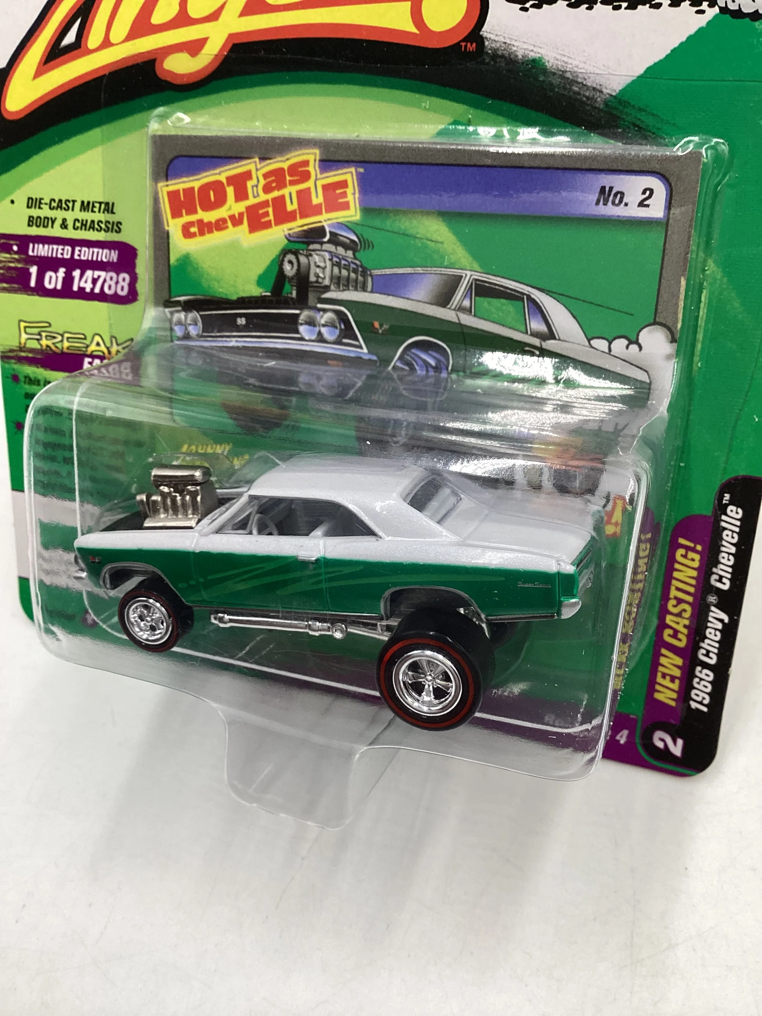 Johnny Lightning ZINGERS Series 2 1966 Chevy Chevelle Green 219F - Image 4