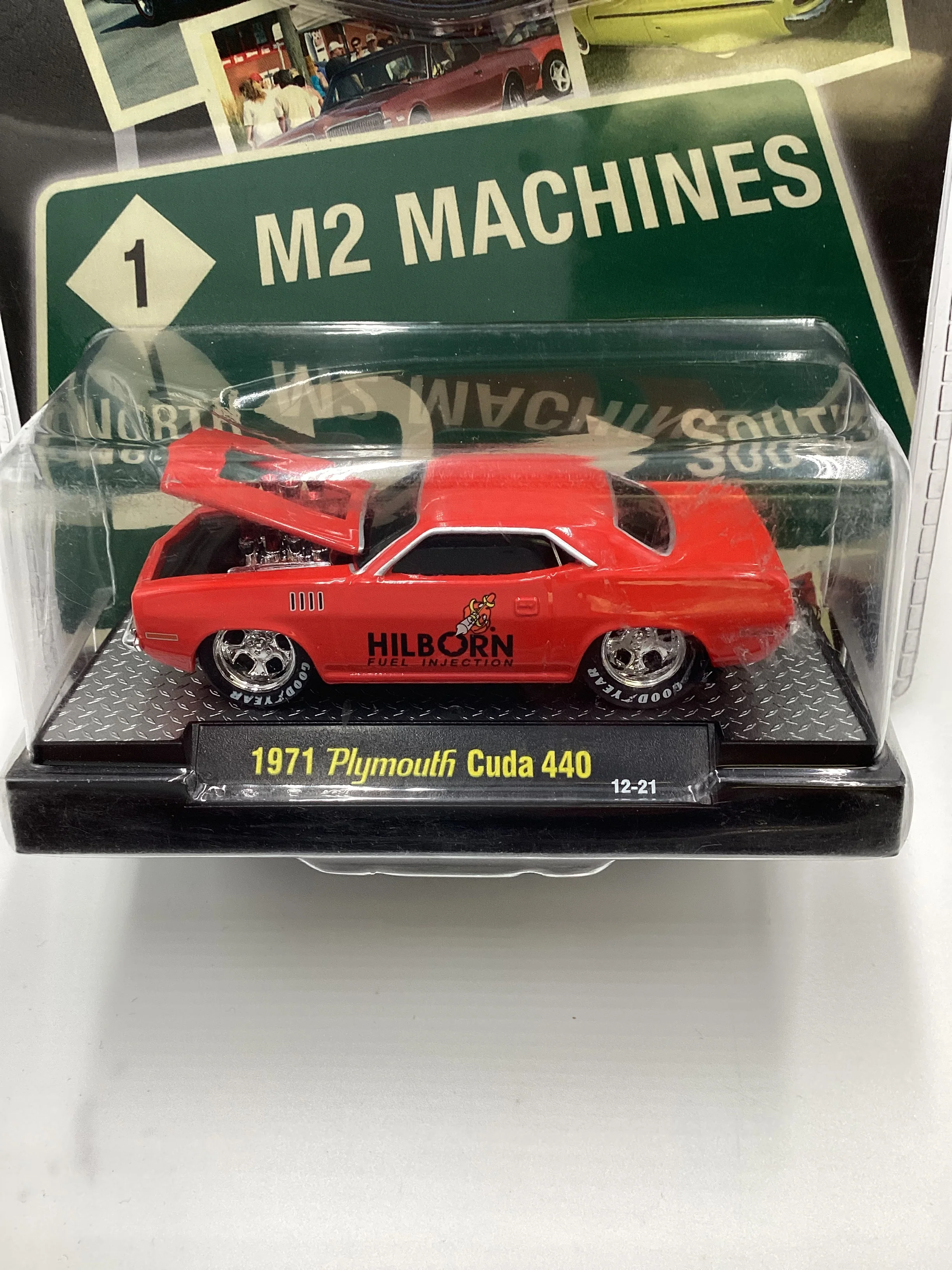 M2 Machines Detroit Cruisers 1971 Plymouth Cuda 440 Red 12-21 203D - Image 3