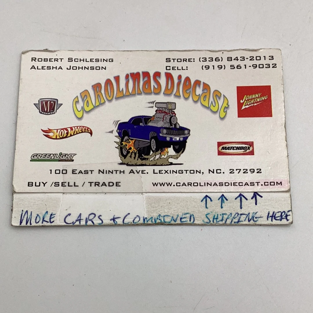 M2 Machines 1968 Chevrolet C60 Truck & 1974 Chevrolet Cheyenne Super 10 S40 Hostess Apple Pie Chase - Image 6