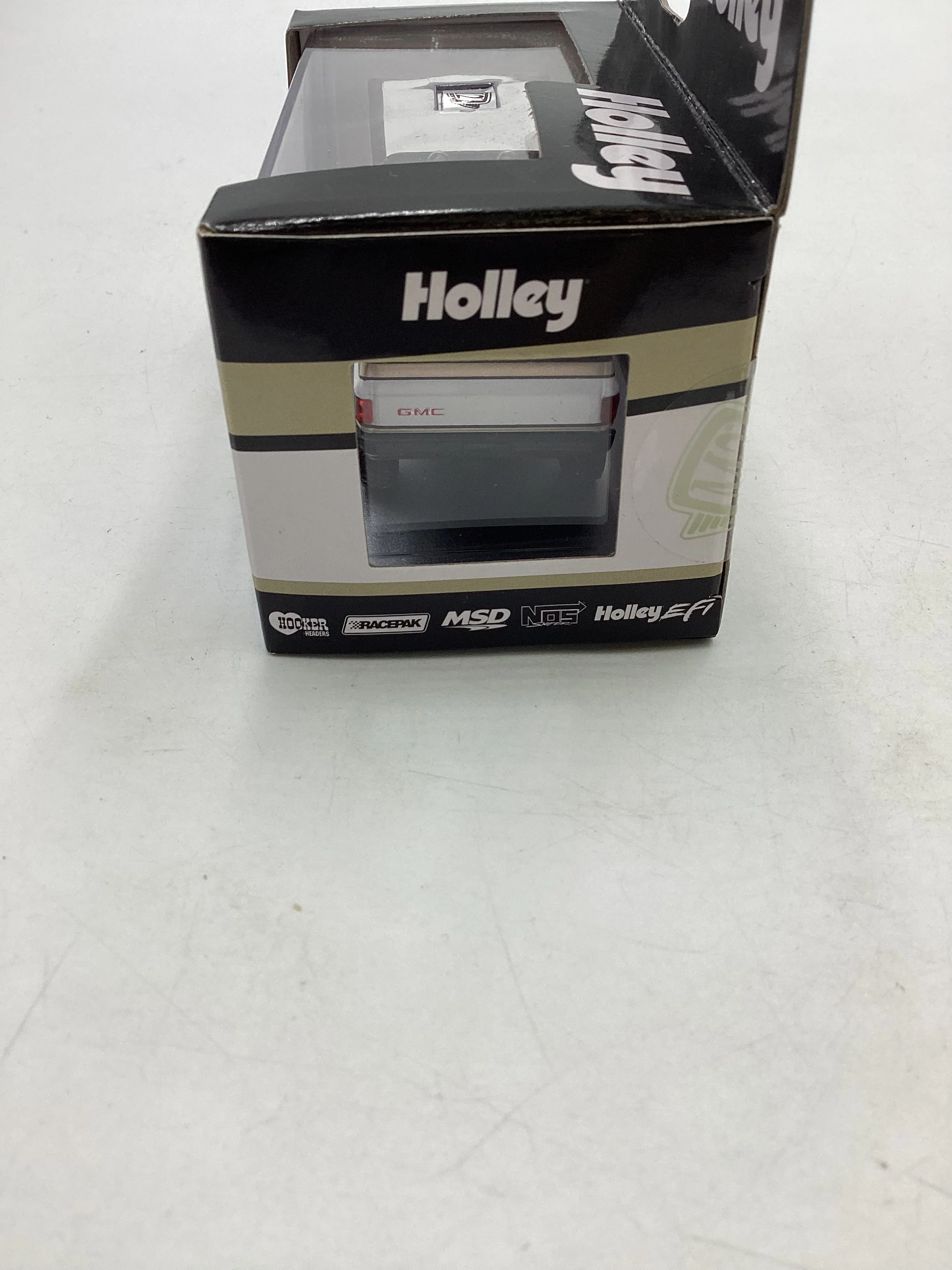 M2 Machines Holley 1976 GMC Sierra Grand 15 4x4 R64 - Image 8