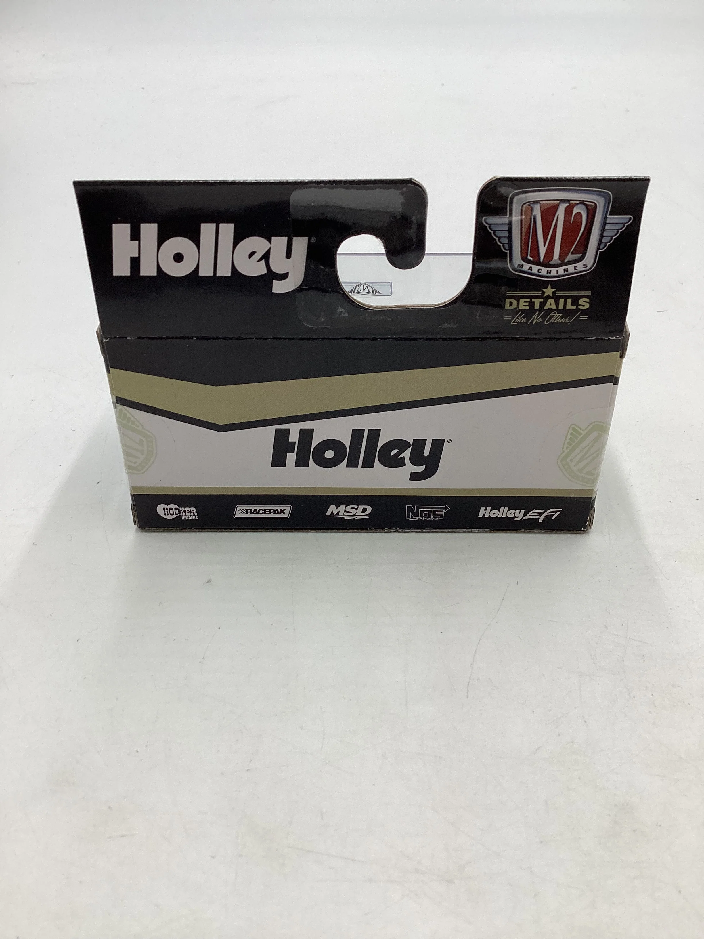 M2 Machines Holley 1976 GMC Sierra Grand 15 4x4 R64 - Image 9