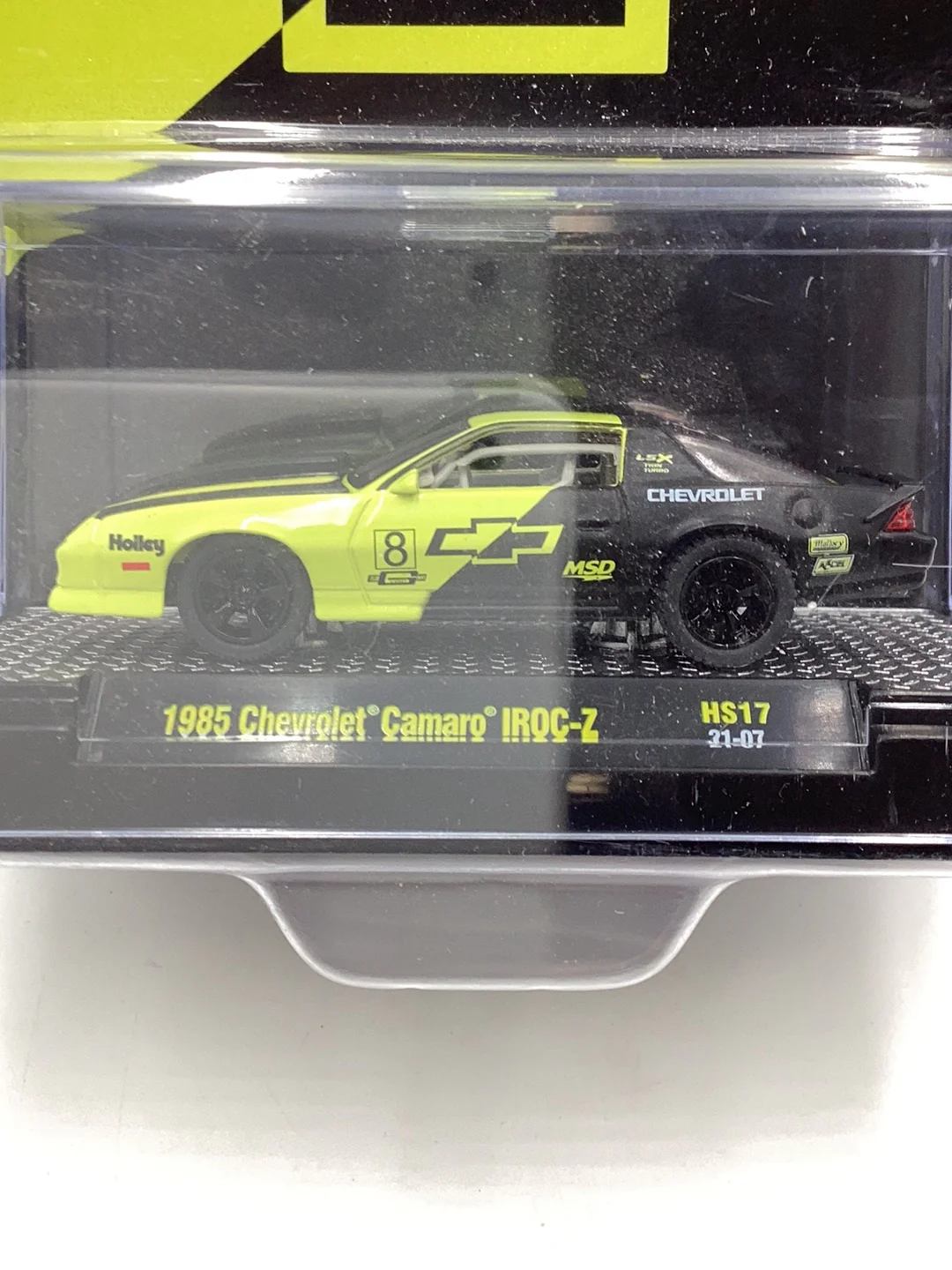M2 Machines 1985 Chevrolet Camaro Iroc-Z CHASE - Image 2