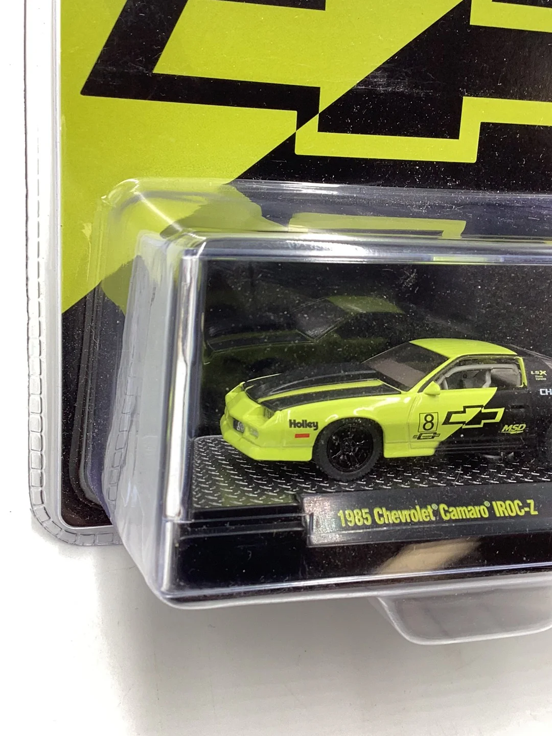 M2 Machines 1985 Chevrolet Camaro Iroc-Z CHASE - Image 3