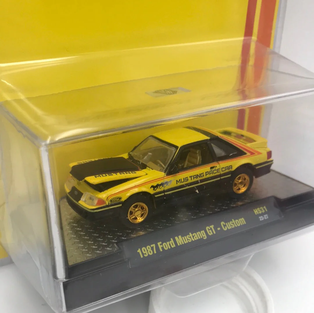 M2 Machines 1987 Ford Mustang GT Custom CHASE hobby exclusive mustang pace car HS31 - Image 3