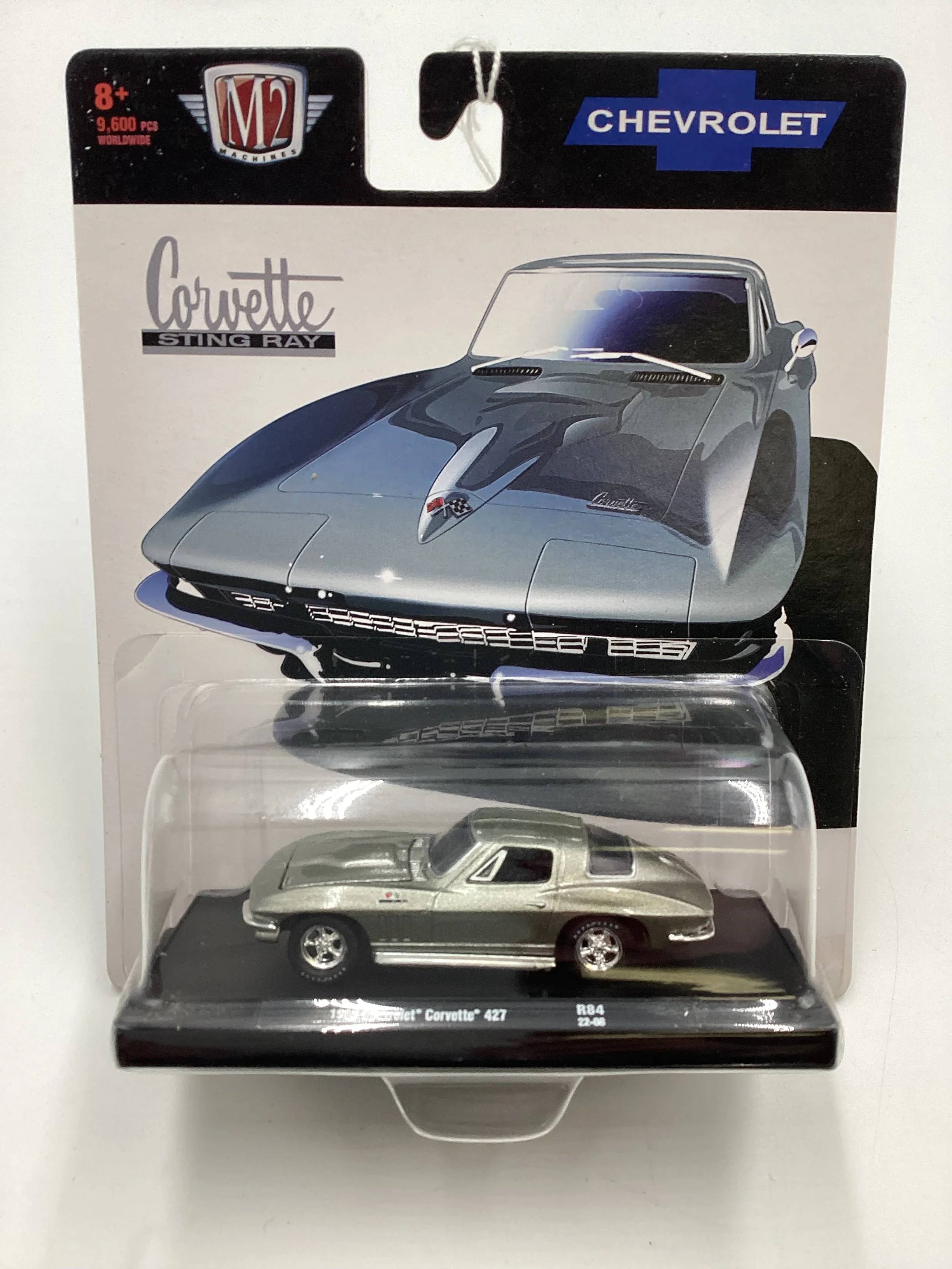 M2 Machines Auto driver 1966 Chevrolet Corvette 427 Silver R84 188G - Image 2