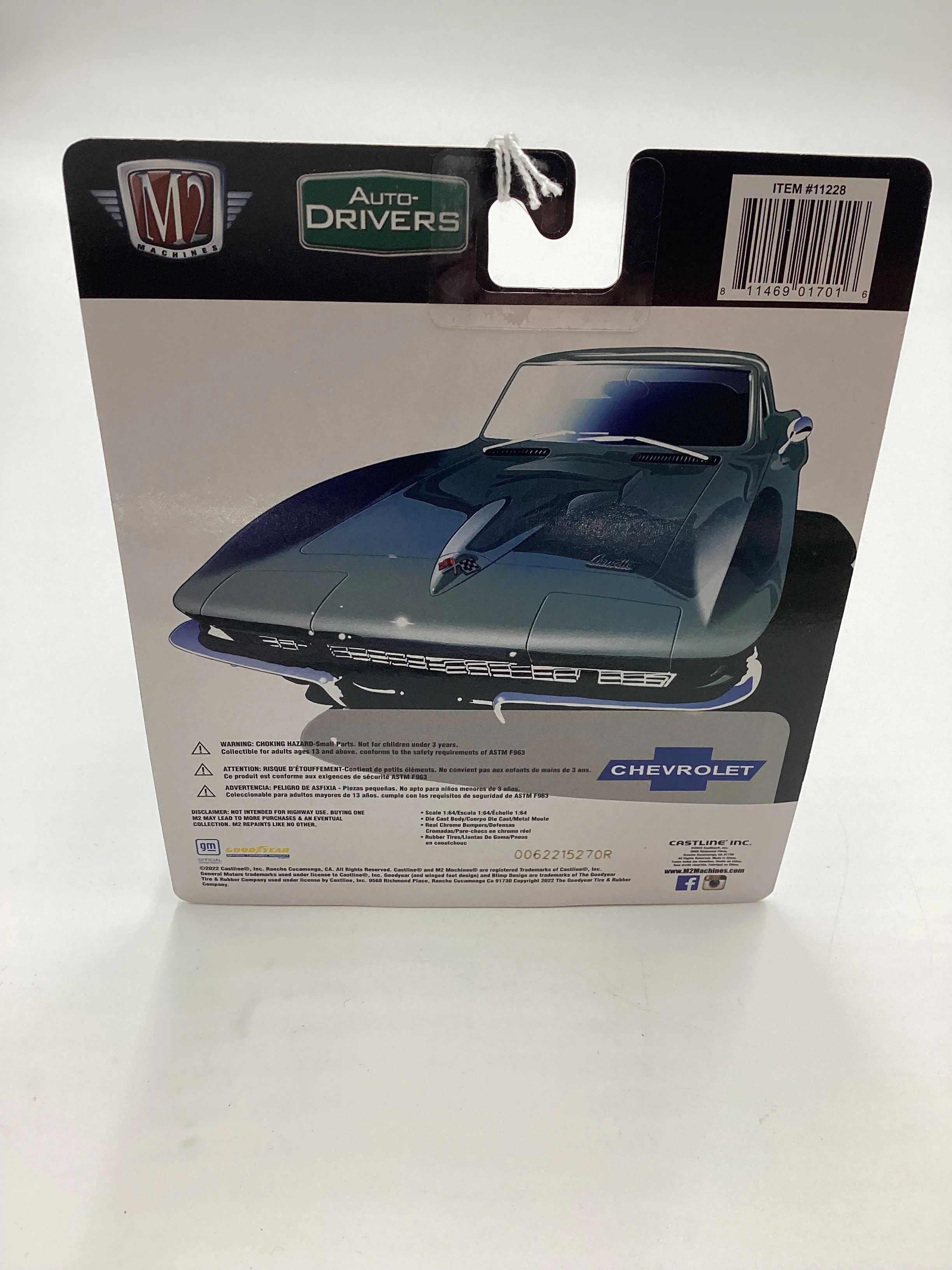M2 Machines Auto driver 1966 Chevrolet Corvette 427 Silver R84 188G - Image 7