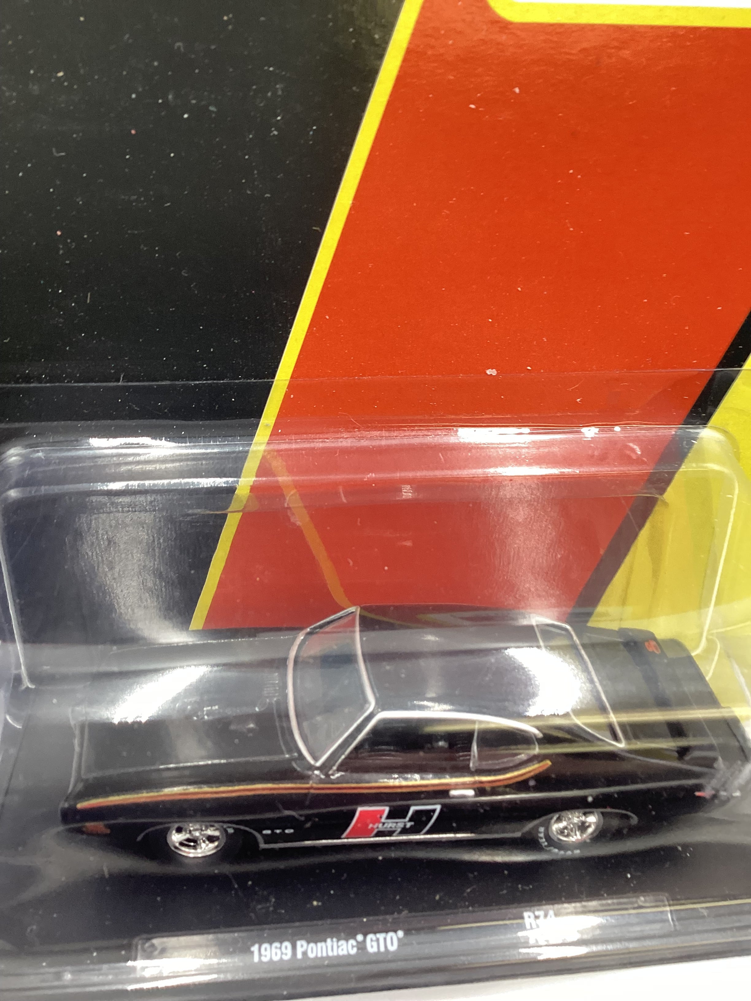 M2 Machines Auto Driver Hurst Shifters 1969 Pontiac GTO Judge Black R74 188O - Image 6