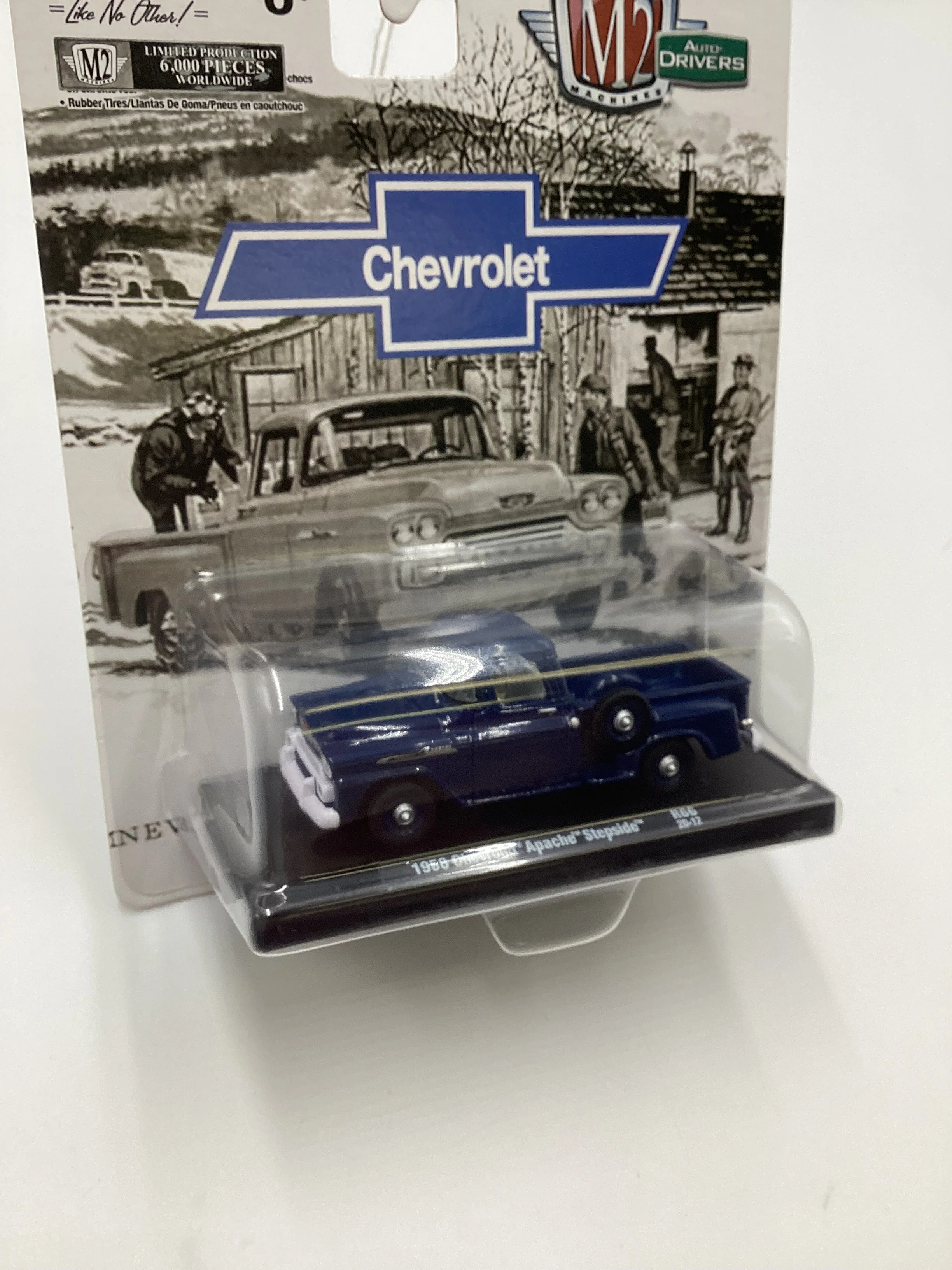 M2 Machines Auto Drivers Chevrolet 1958 Chevrolet Apache Stepside R66 Blue 188C - Image 5