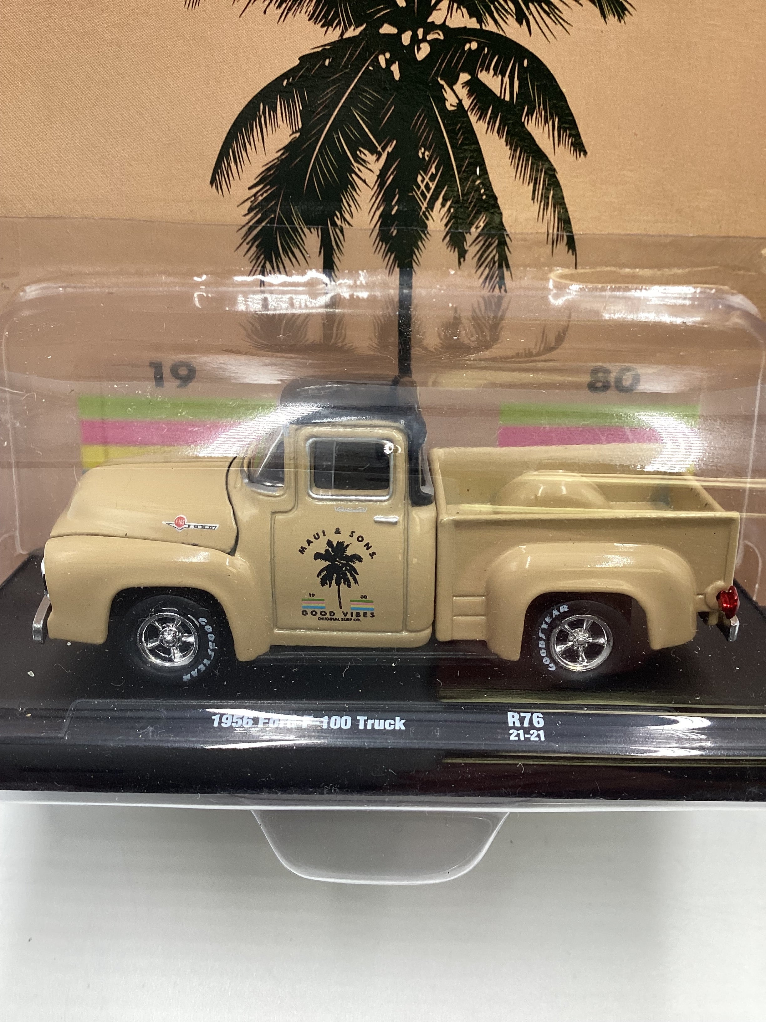 M2 Machines Auto Drivers Maui and Sons 1956 Ford F-100 Truck Beige R76 190D - Image 3