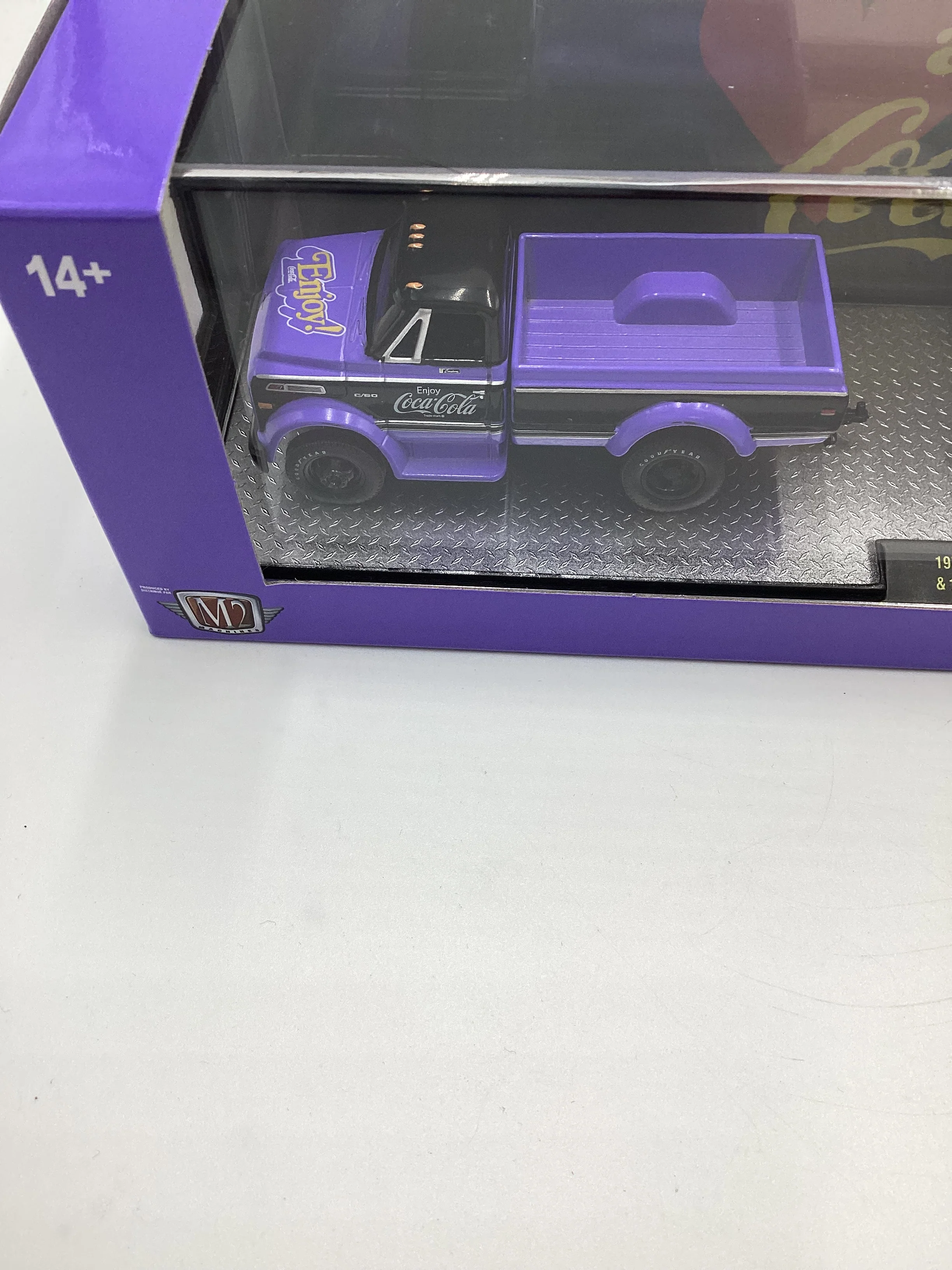 M2 Machines Auto Haulers Coca Cola 1970 Chevrolet C60 Truck & 1971 Chevrolet Camaro SS 396 Purple TW33 - Image 3