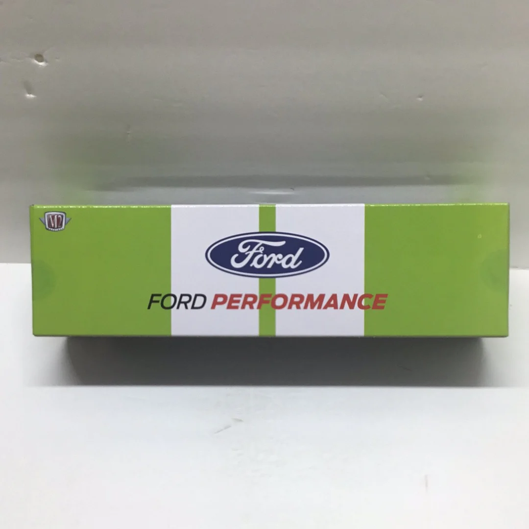 M2 Machines auto haulers Ford performance 1990 Ford C 8000 & 1988 Ford Mustang Gt R45 - Image 4