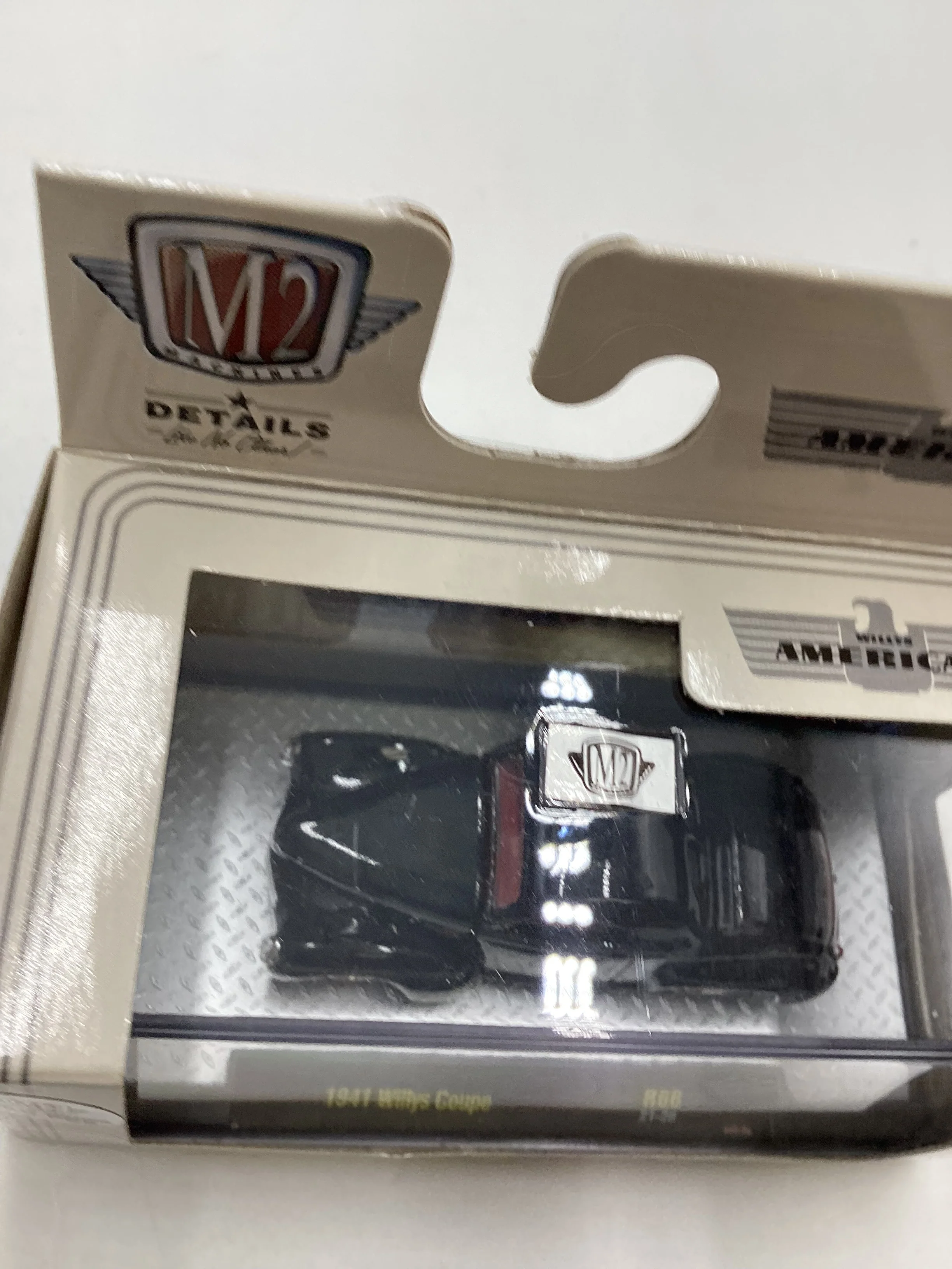 M2 Machines CHASE Willys Americar 1941 Willys Coupe Black R66 with protector - Image 4