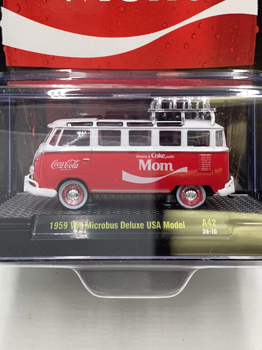 M2 Machines Coca Cola 1959 VW Microbus Deluxe USA Model A42 - Image 3