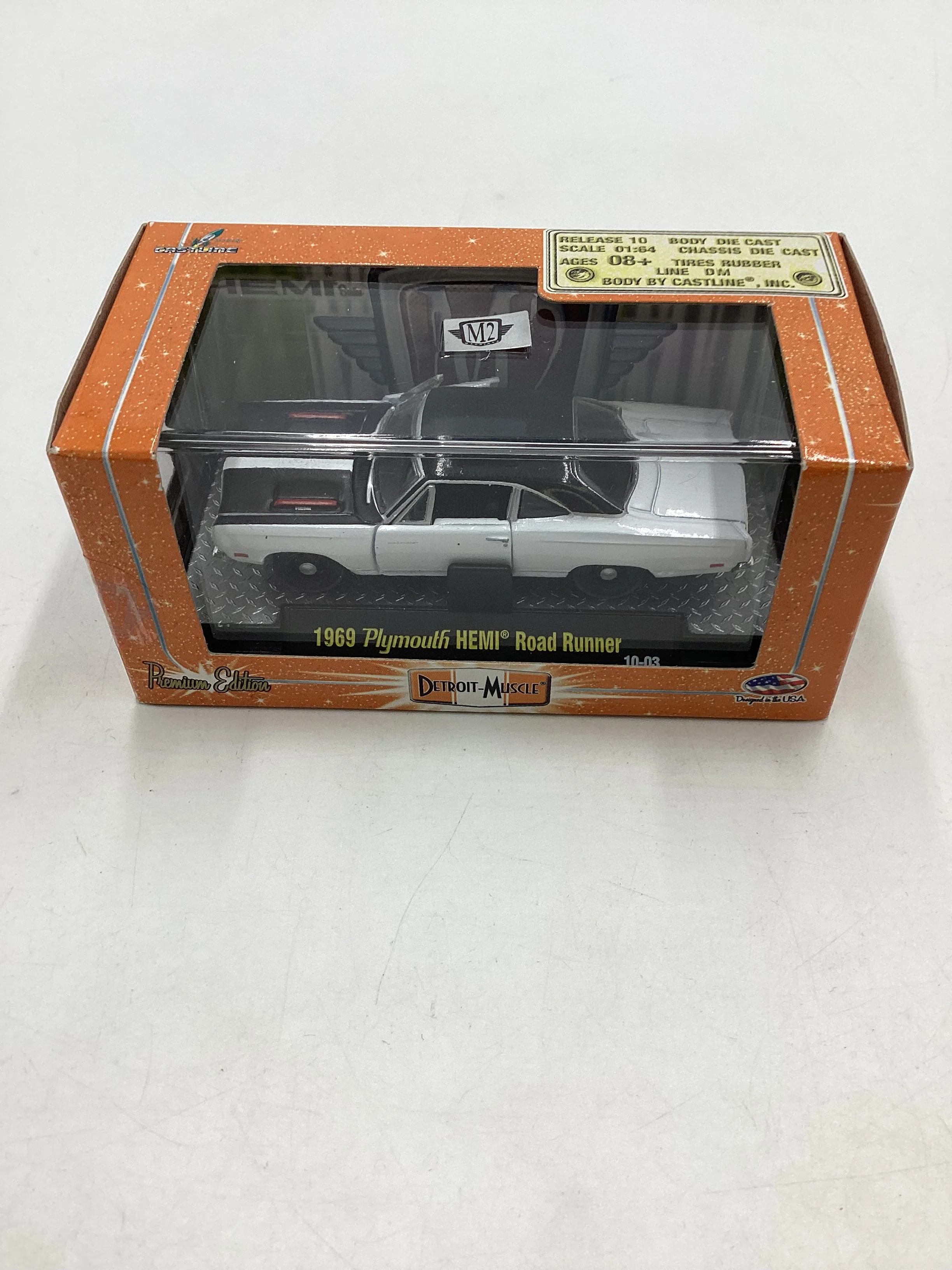 M2 Machines Detriot Muscle 10-03 1969 Plymouth Hemi Road Runner White - Image 2