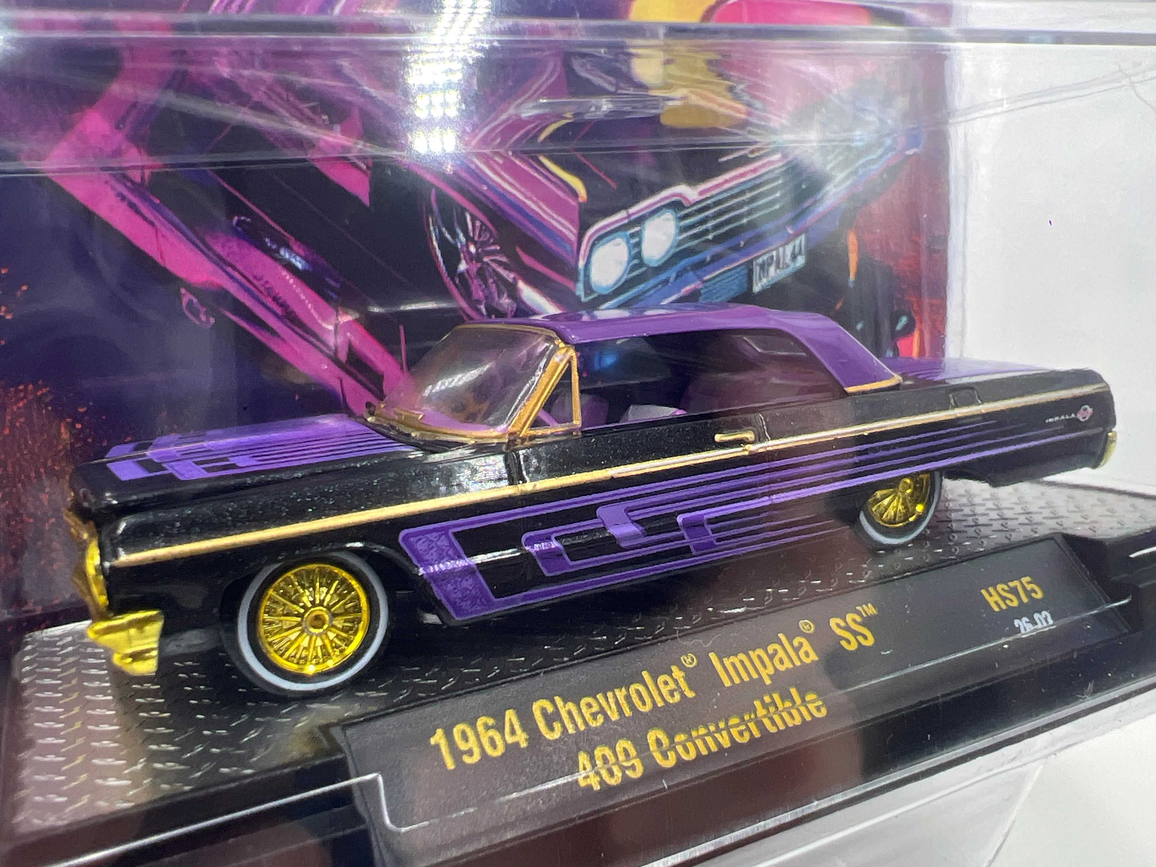 M2 Machines Hobby Exclusive HS75 CHASE 1964 Chevrolet Impala SS 409 Convertible - Image 2