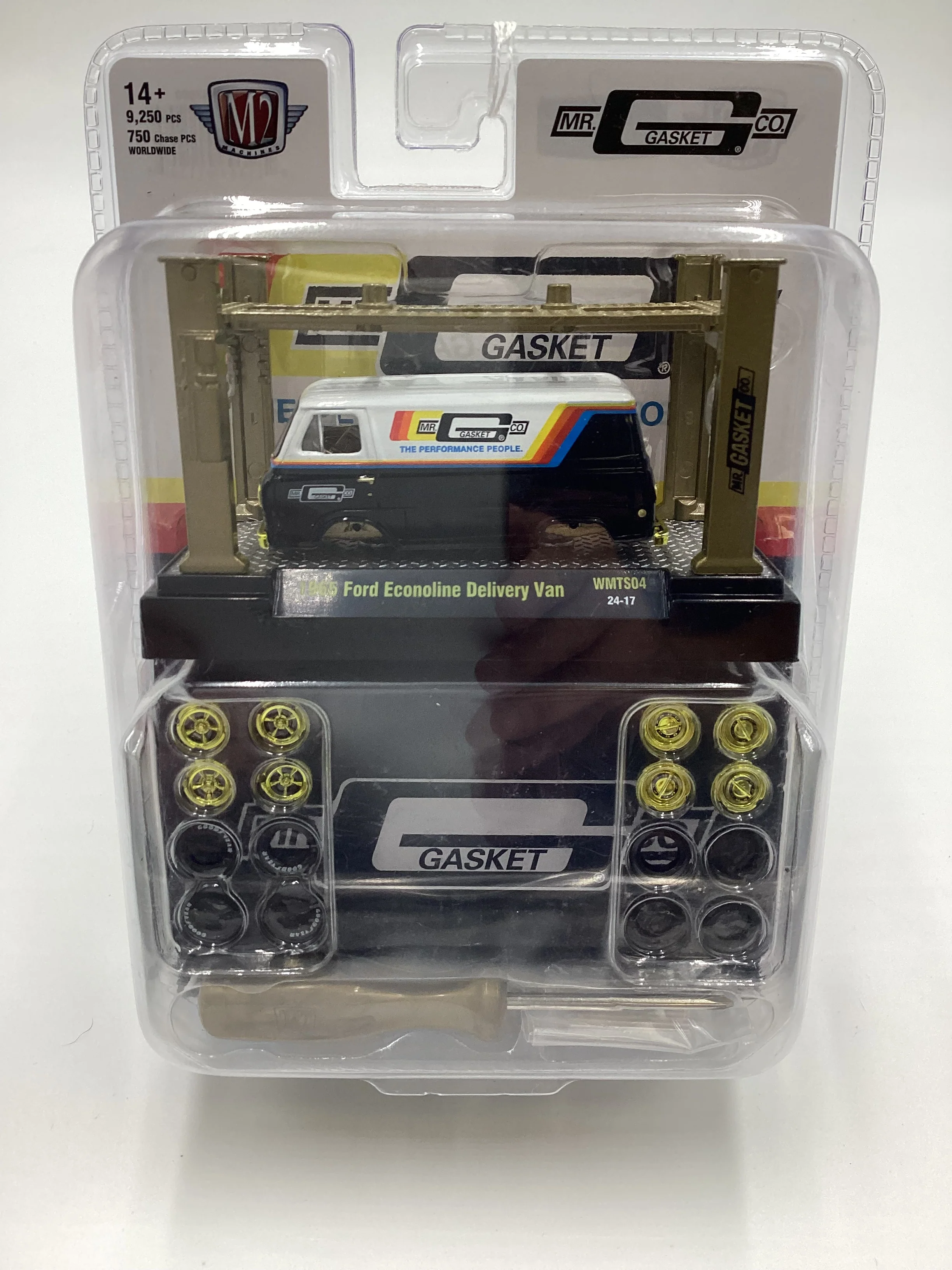 M2 Machines Kit Mr Gasket CHASE 1965 Ford Econoline Delivery Van WMTS04 - Image 2