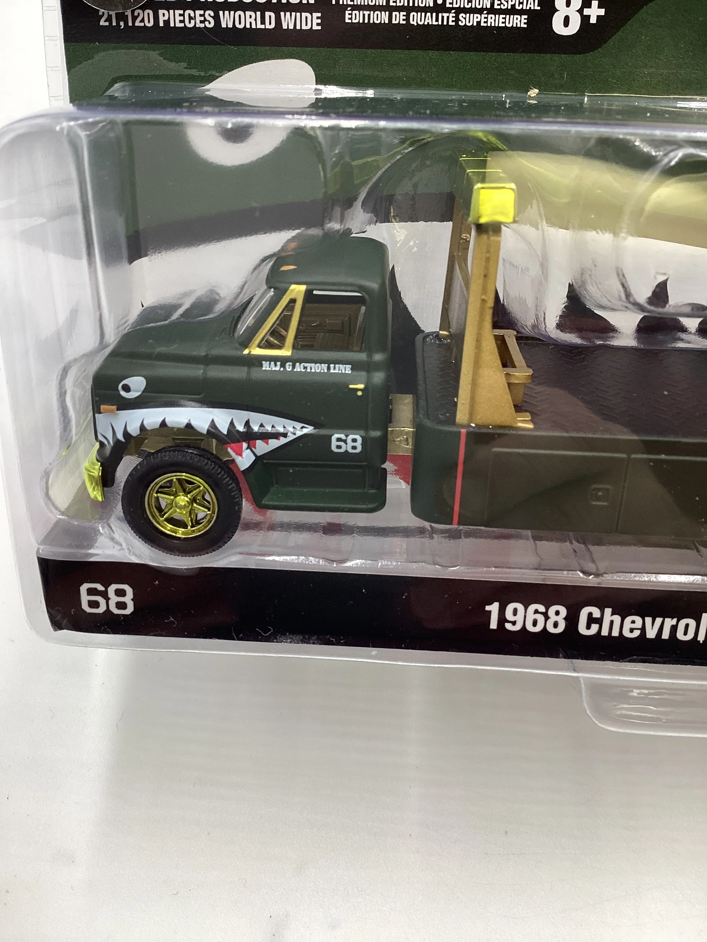 M2 Machines Maj G Action Line 1968 Chevrolet C60 Truck CHASE Green - Image 3
