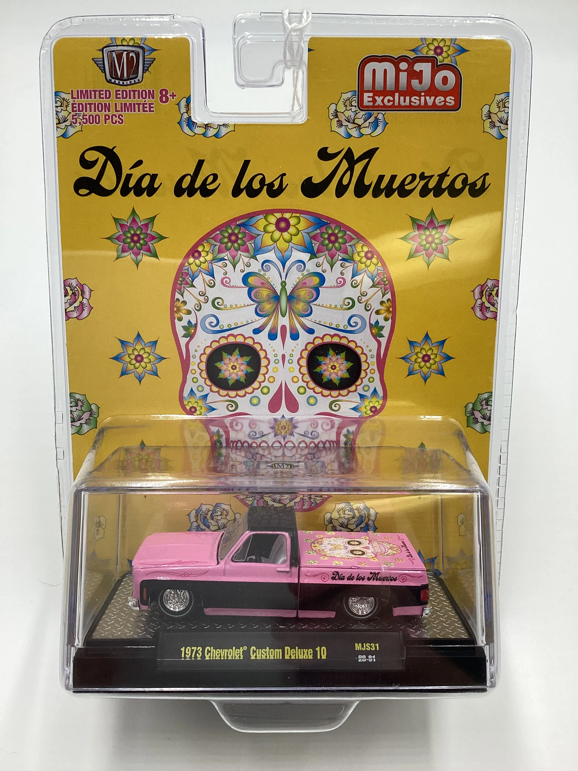 M2 machines Mijo Exclusives Dia De Los Muertos 1973 Chevrolet Cheyenne Custom Deluxe 10 Pink MJS31 - Image 2