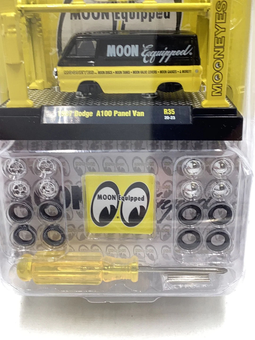 M2 Machines Model Kits Mooneyes 1967 Dodge A100 Panel Van R35 - Image 2